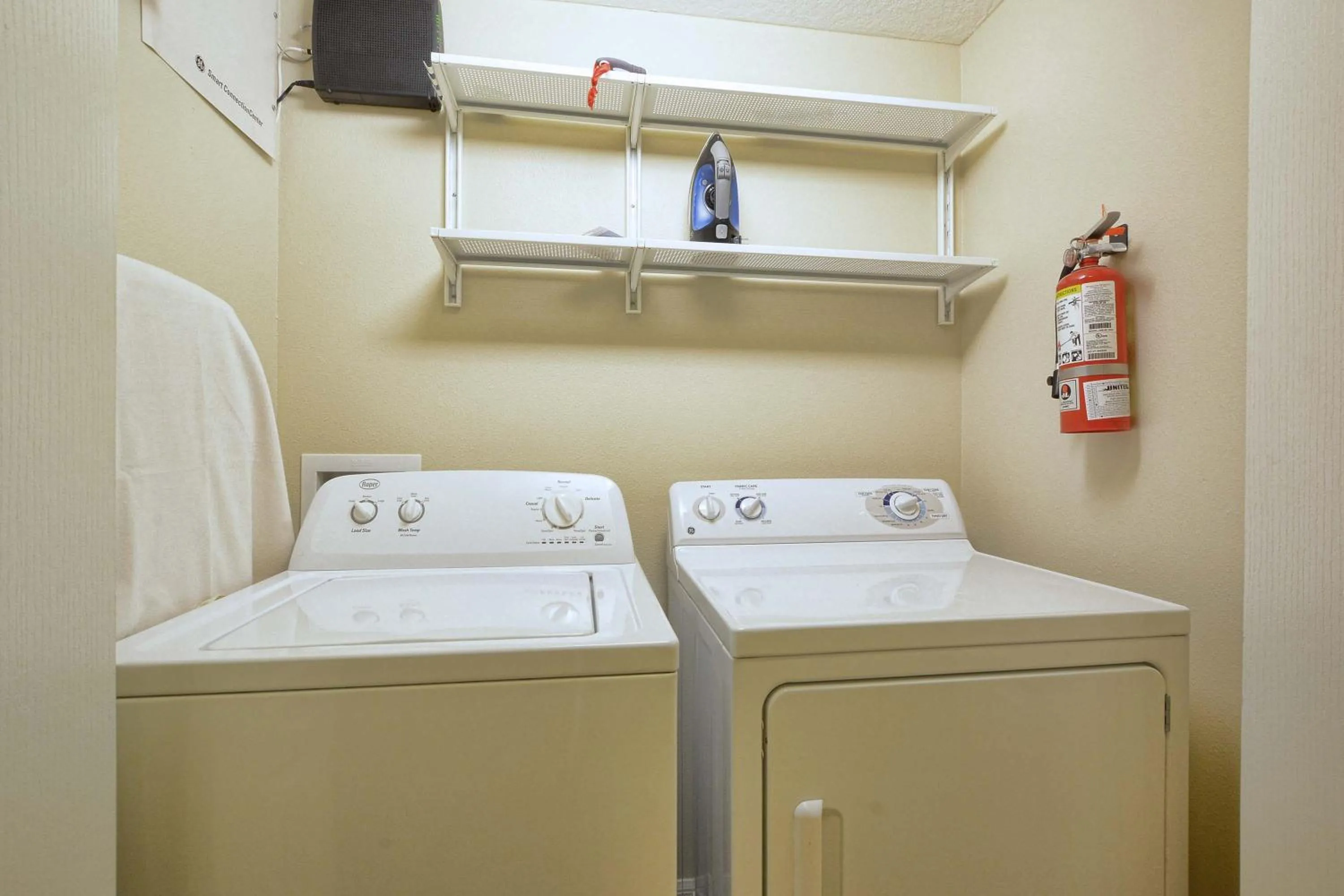 Property building in Paradise Palms-4 Bed Townhome W-Splashpool-3035Pp