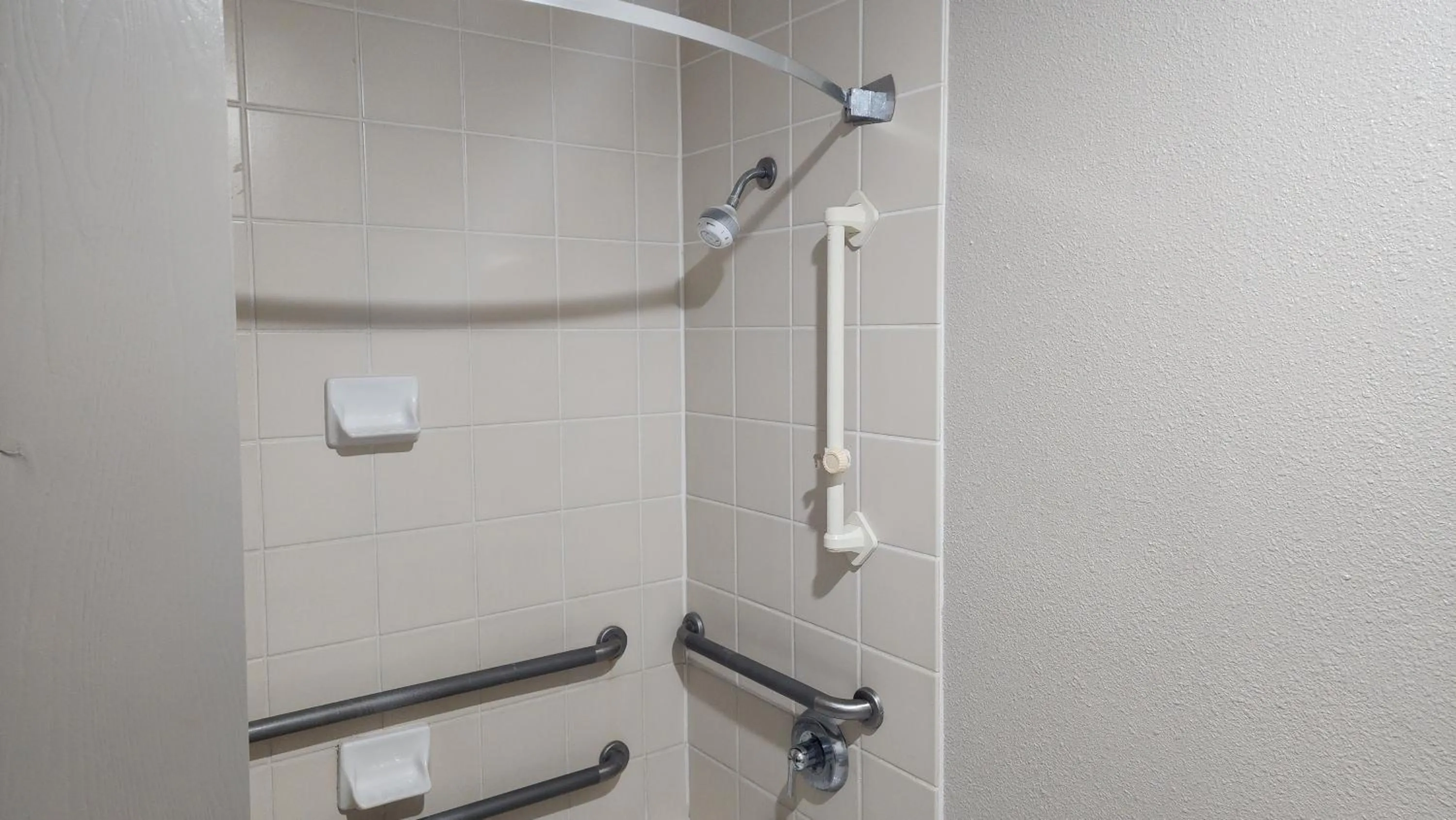 Shower in Days Inn by Wyndham Seguin TX