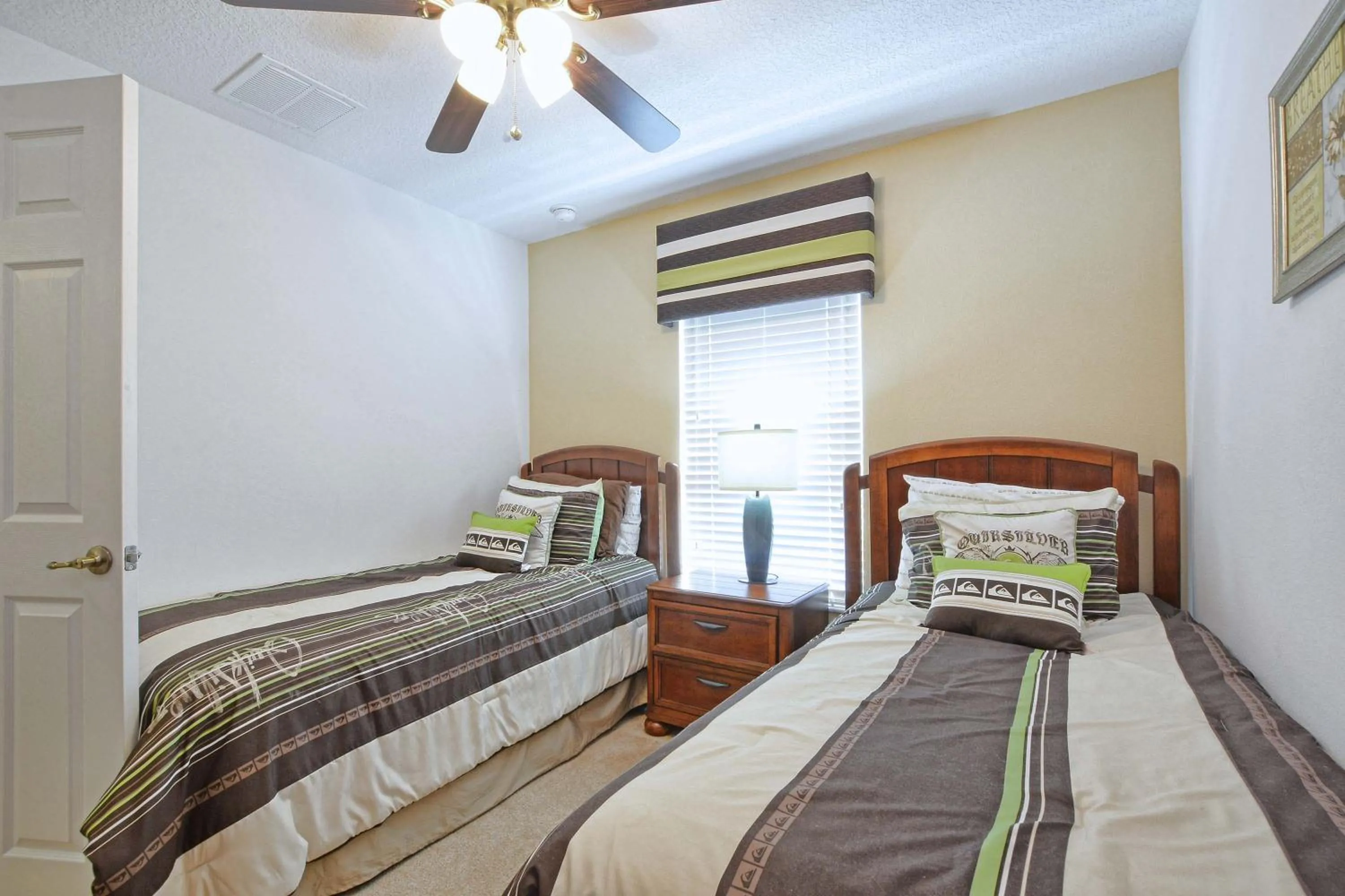 Property building, Bed in Encantada -4 Bedroom Townhome W- Splashpool-2651En