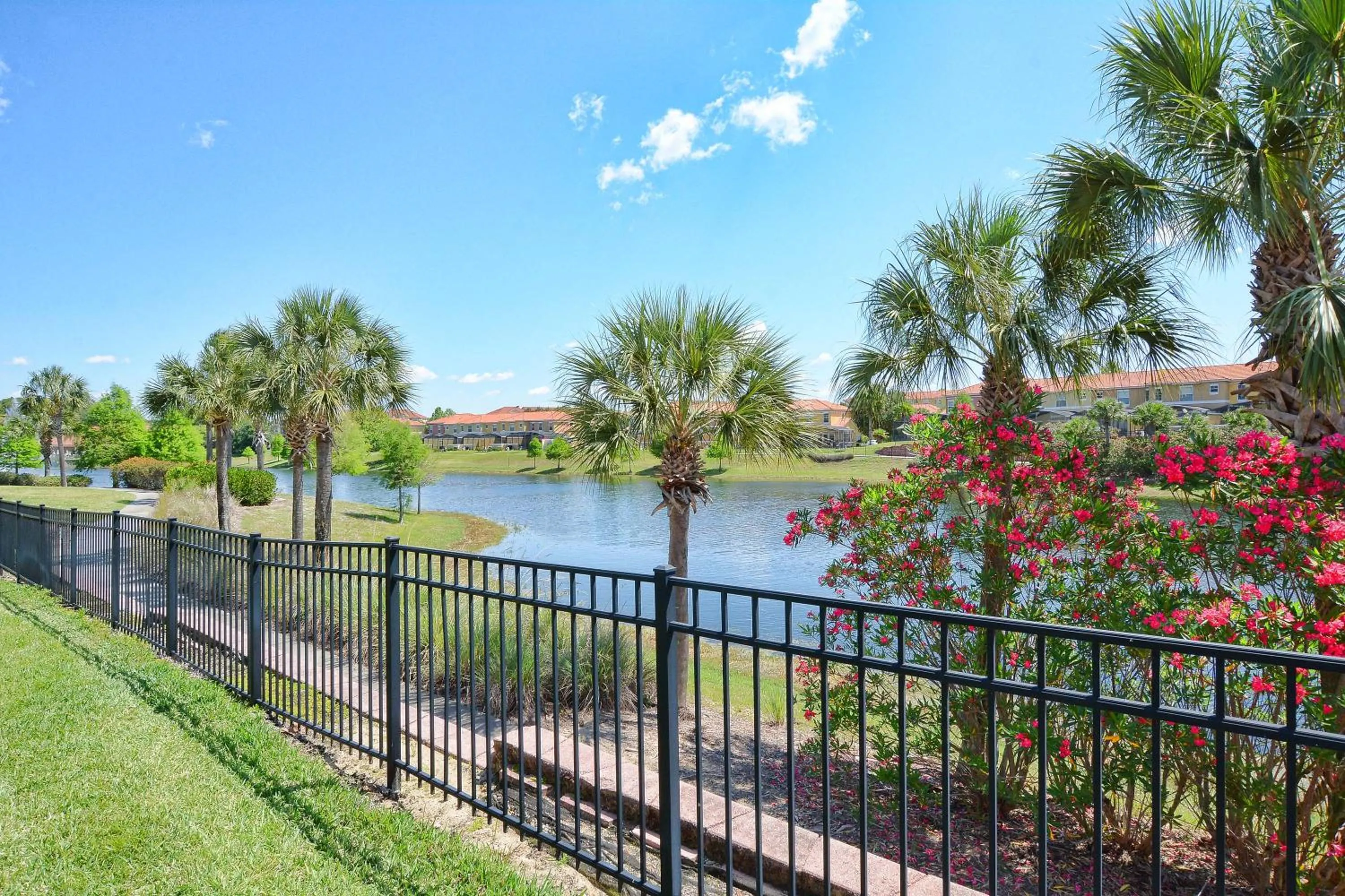 Property building in Encantada -4 Bedroom Townhome W- Splashpool-2651En