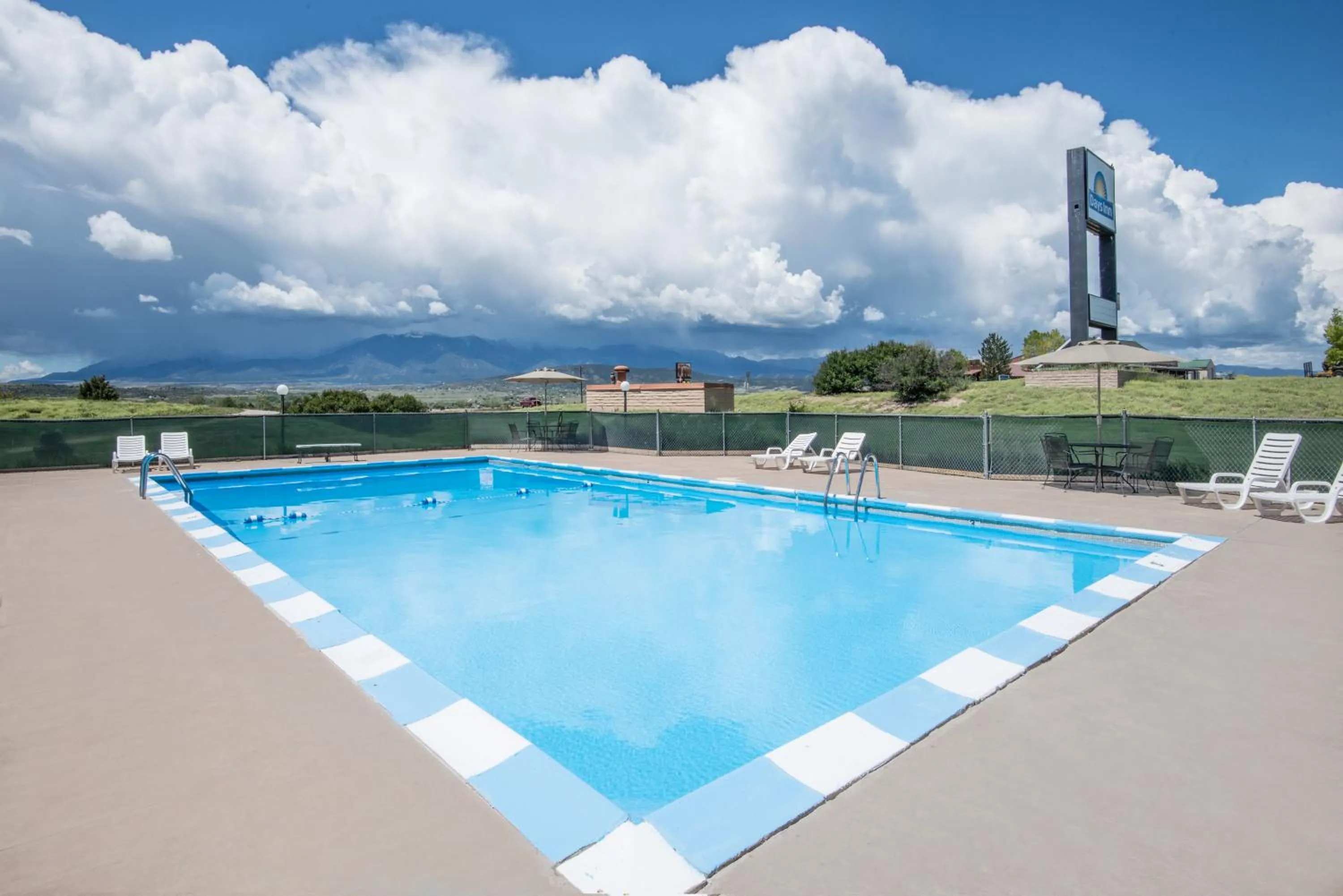 Swimming pool in Days Inn by Wyndham Colorado City