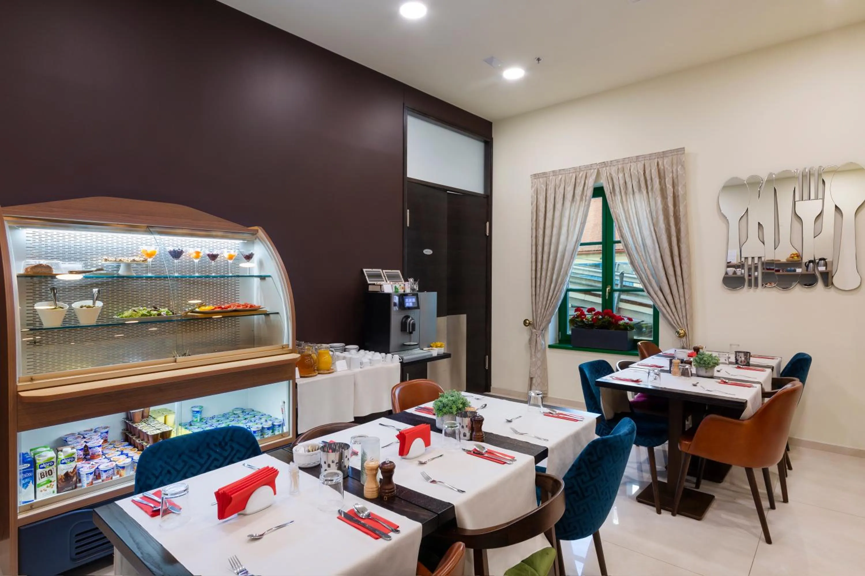 Restaurant/places to eat in Hotel PARK 45