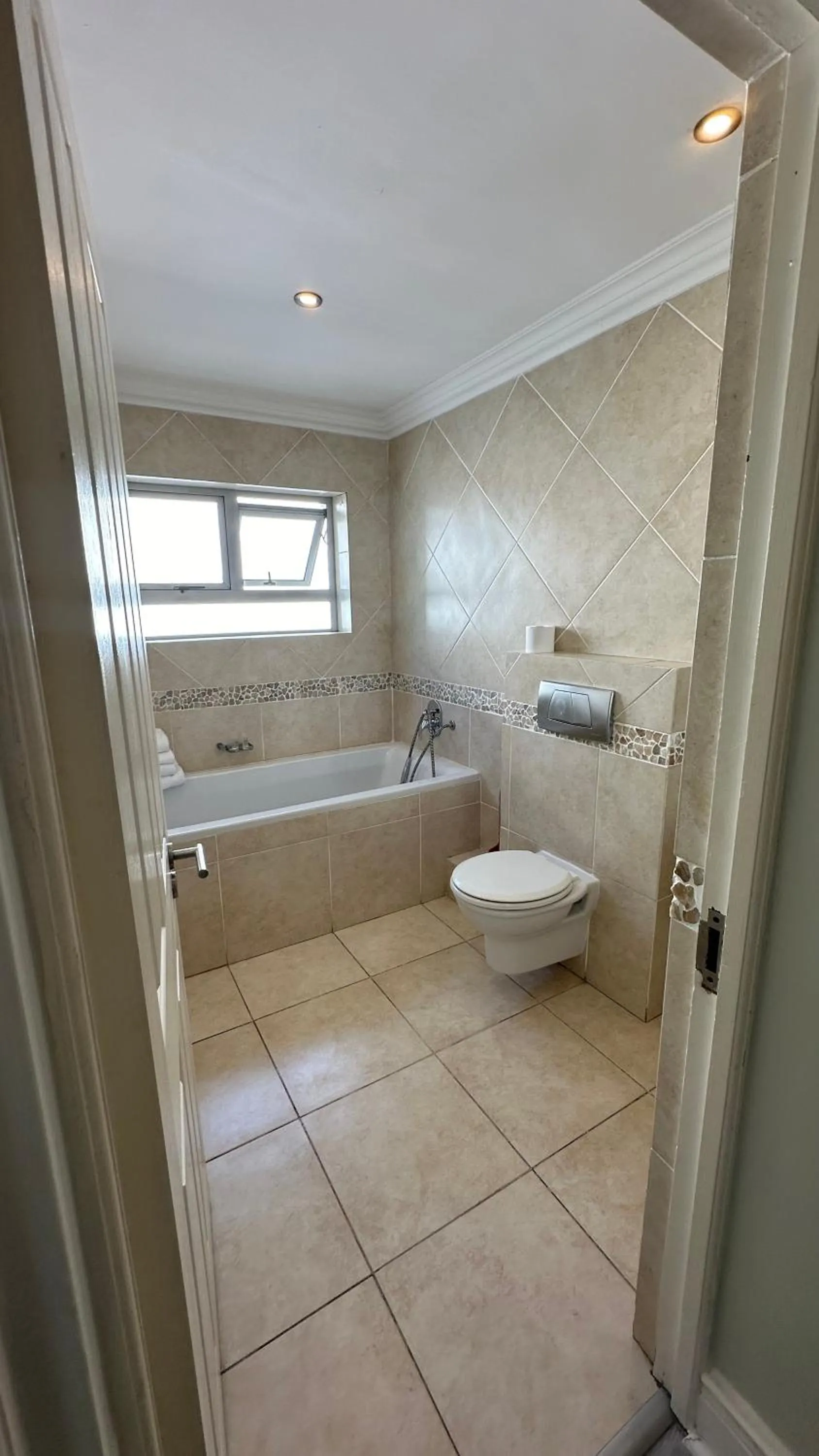 Shower in Oceansnest Guest House