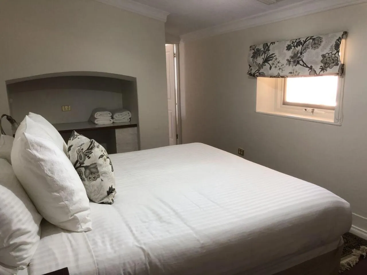 Bedroom in Barossa Shiraz Estate