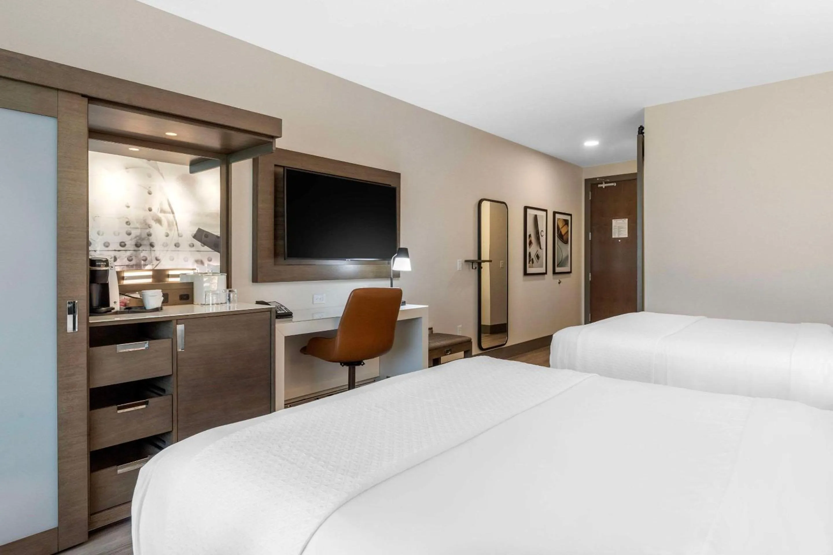 Bedroom, Bed in Cambria Hotel - Arundel Mills BWI Airport