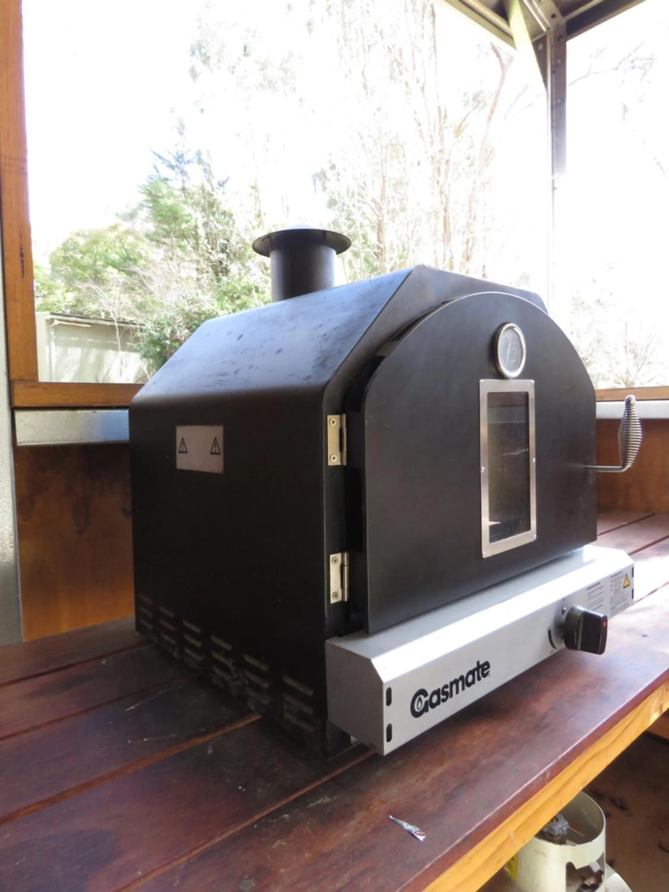 Communal kitchen in Beechworth Holiday Park