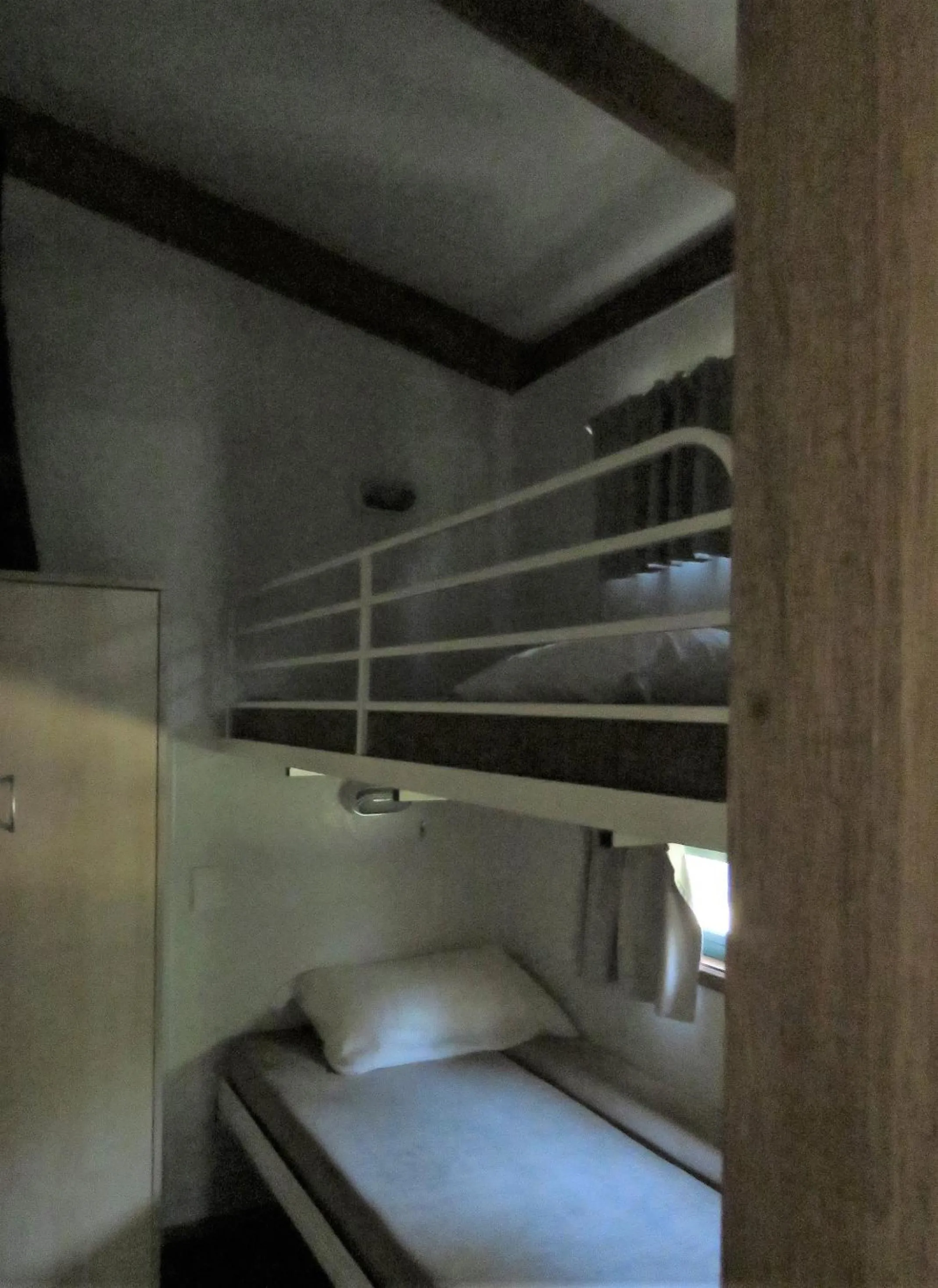 bunk bed, Bed in Beechworth Holiday Park