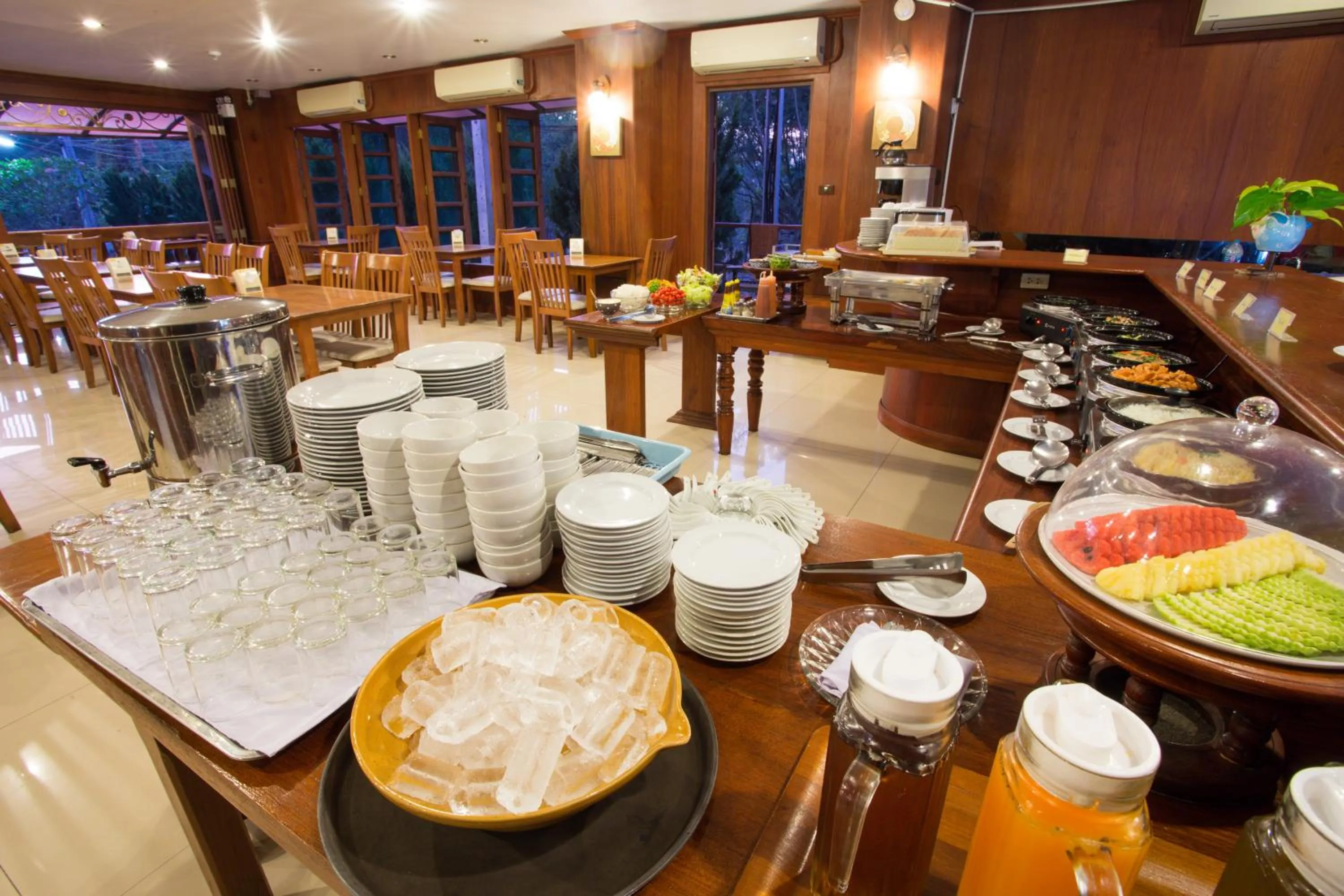 Restaurant/places to eat in Baankhun Chiang Mai Hotel