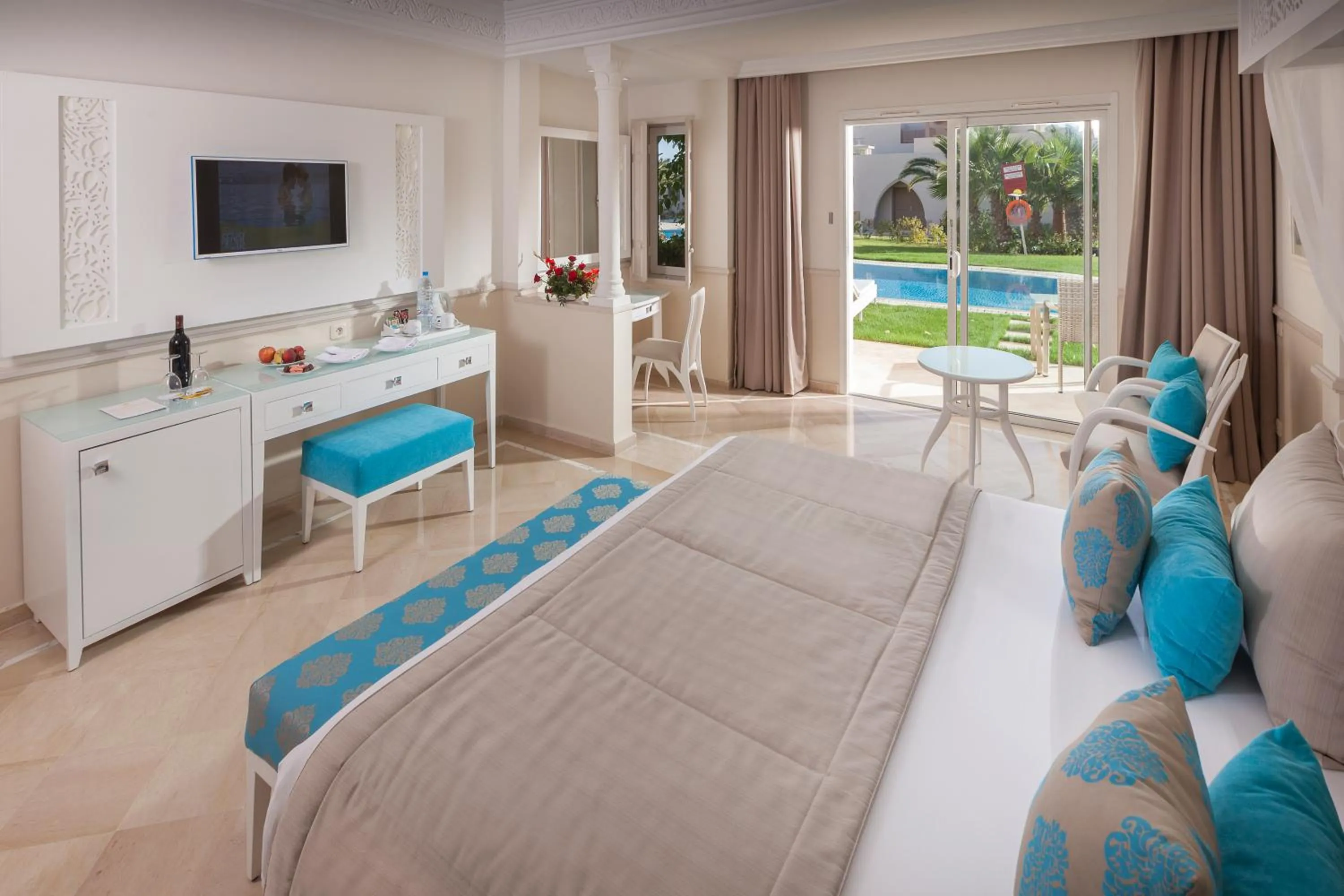 Bedroom in TUI BLUE Palm Beach Palace Djerba - Adult Only