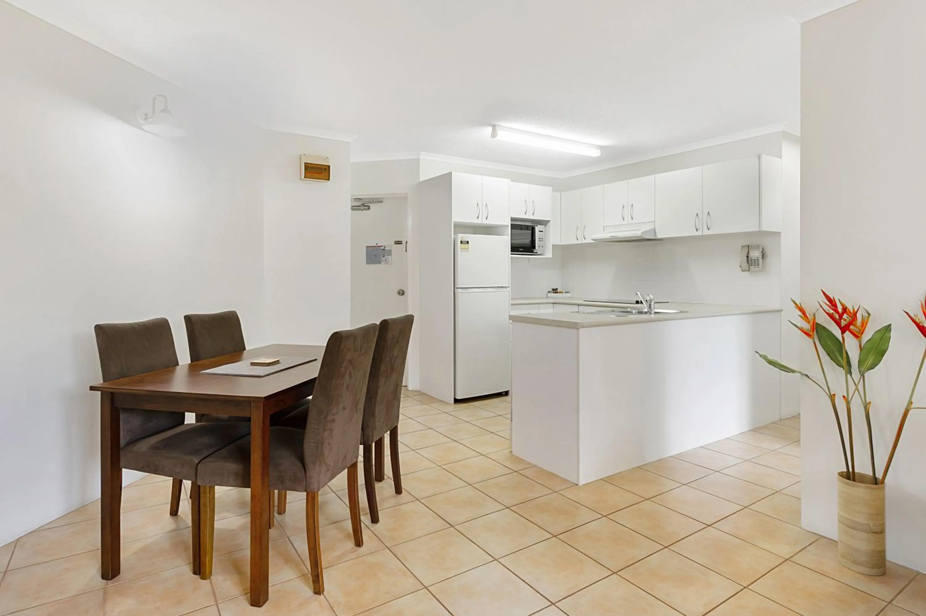 Kitchen or kitchenette in Outrigger Apartments Port Douglas