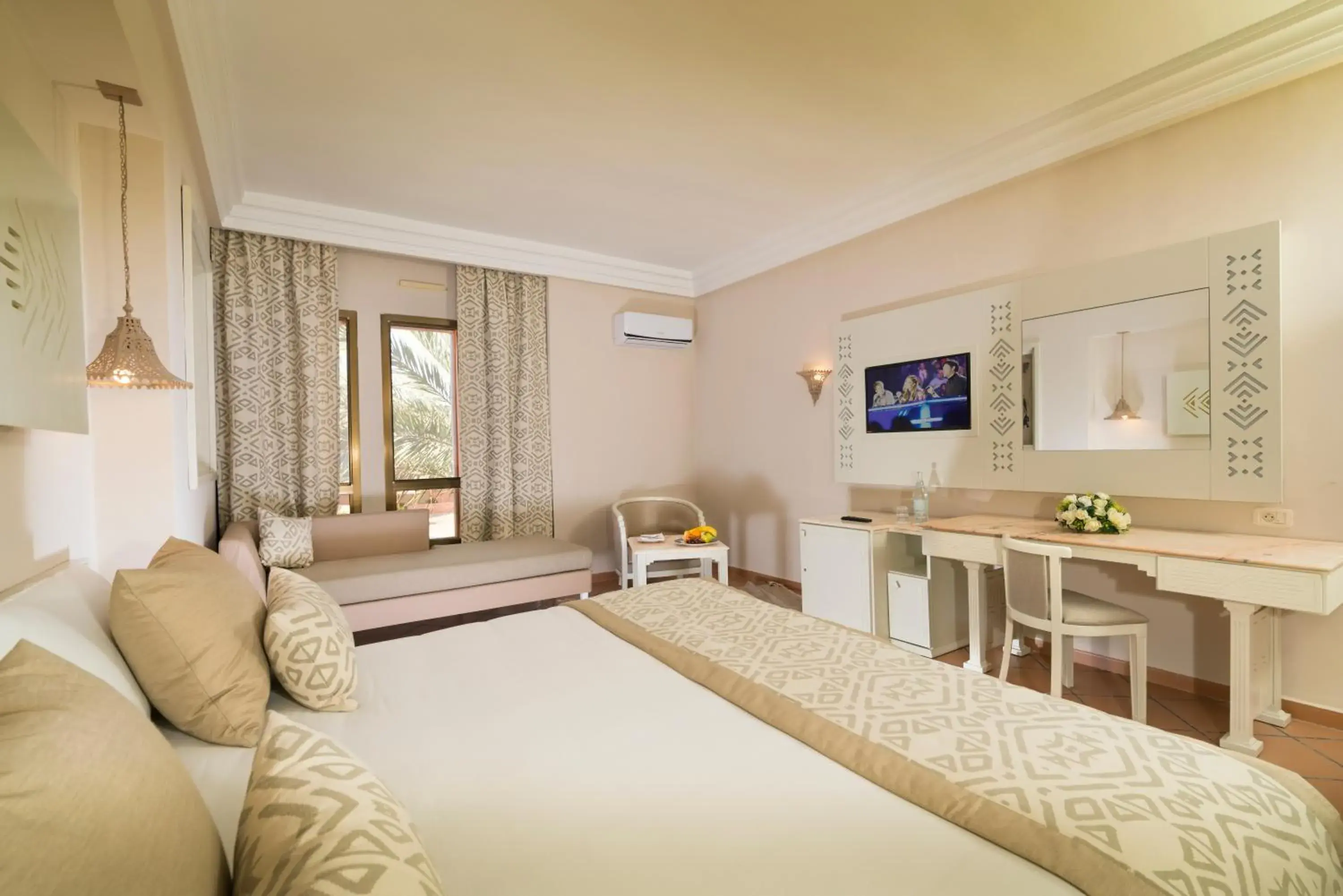 Bed in Palm Beach Palace Tozeur Bed in Palm Beach Palace Tozeur