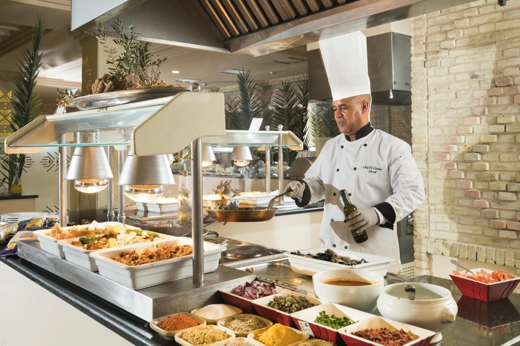 Restaurant/places to eat in Palm Beach Palace Tozeur