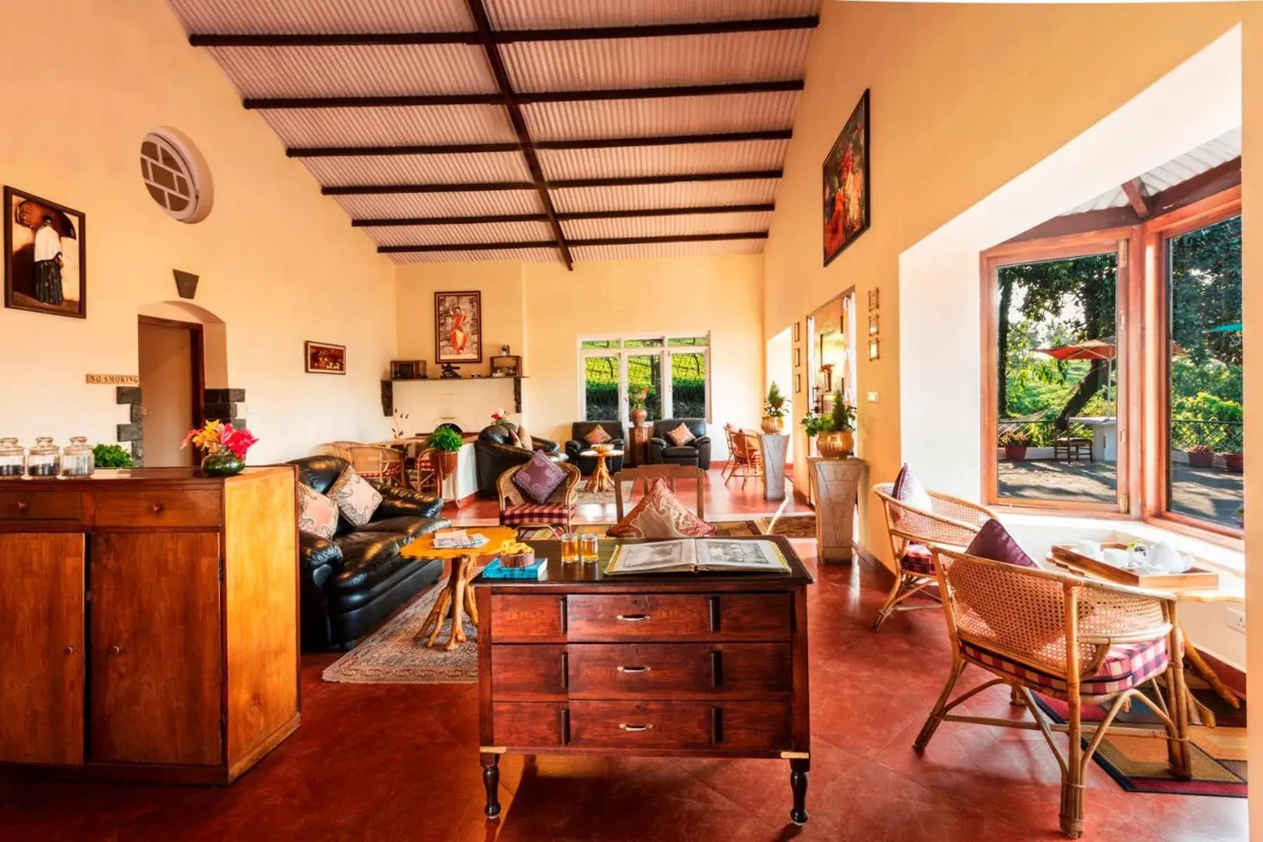 Lobby or reception in Teanest by Nature Resorts and Stays Lobby or reception in Teanest by Nature Resorts and Stays