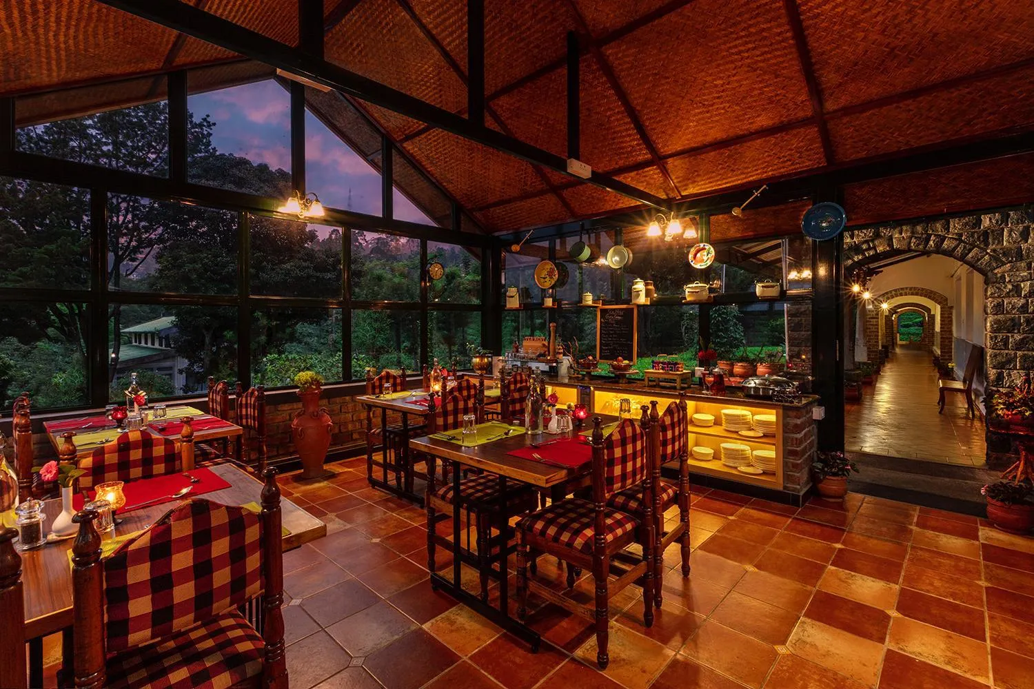 Restaurant/places to eat in Teanest by Nature Resorts and Stays