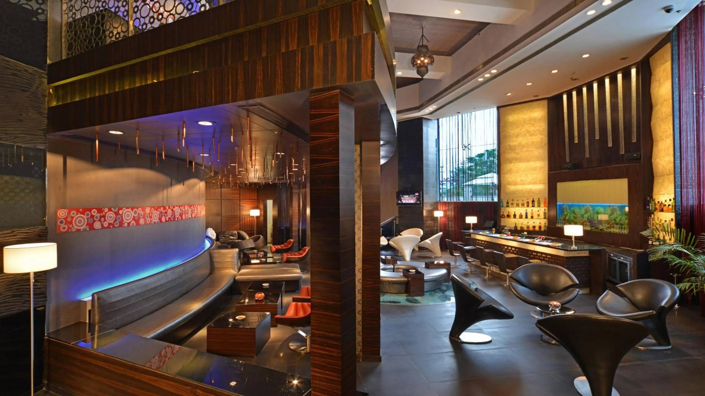 Lounge or bar in Holiday Inn Chandigarh Panchkula, an IHG Hotel