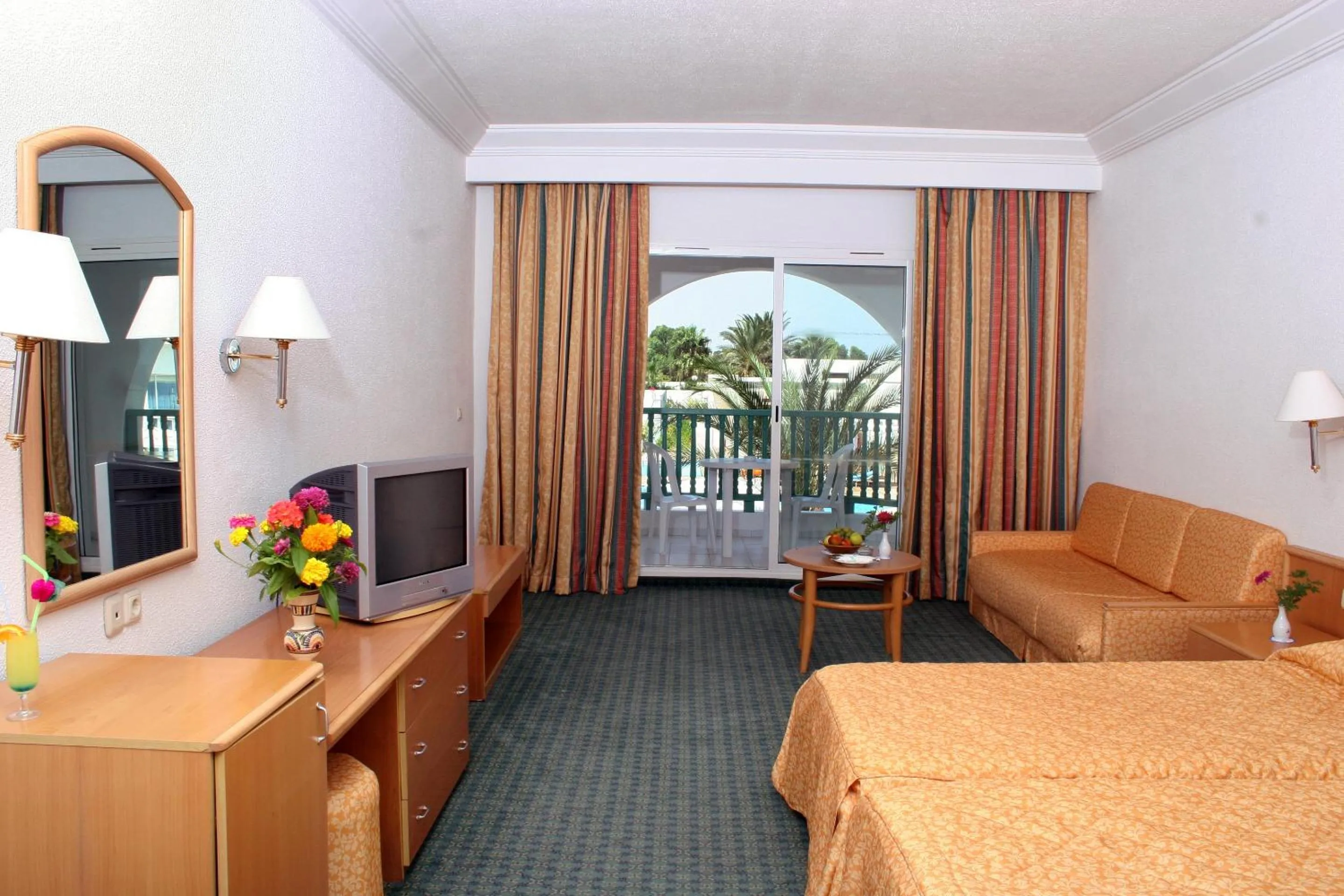 Bedroom, Bed in El Mouradi Skanes