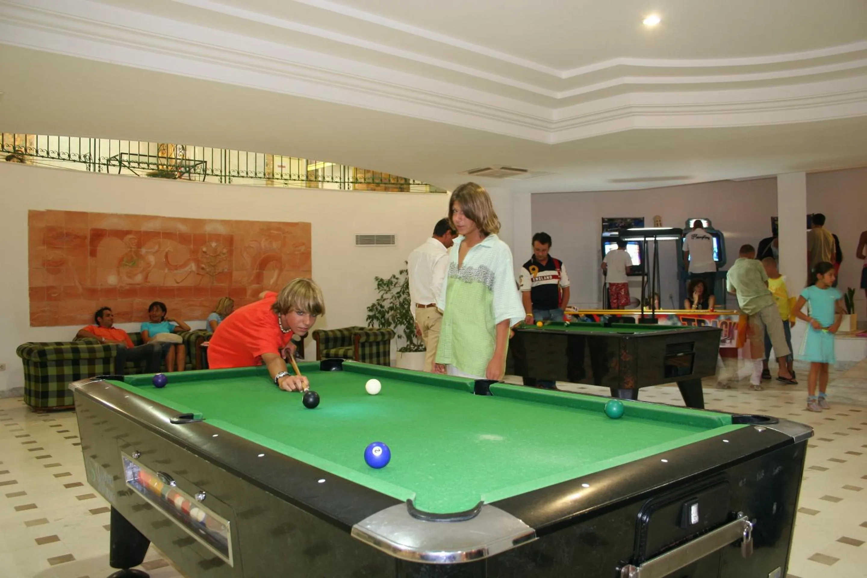 Billiard in El Mouradi Skanes