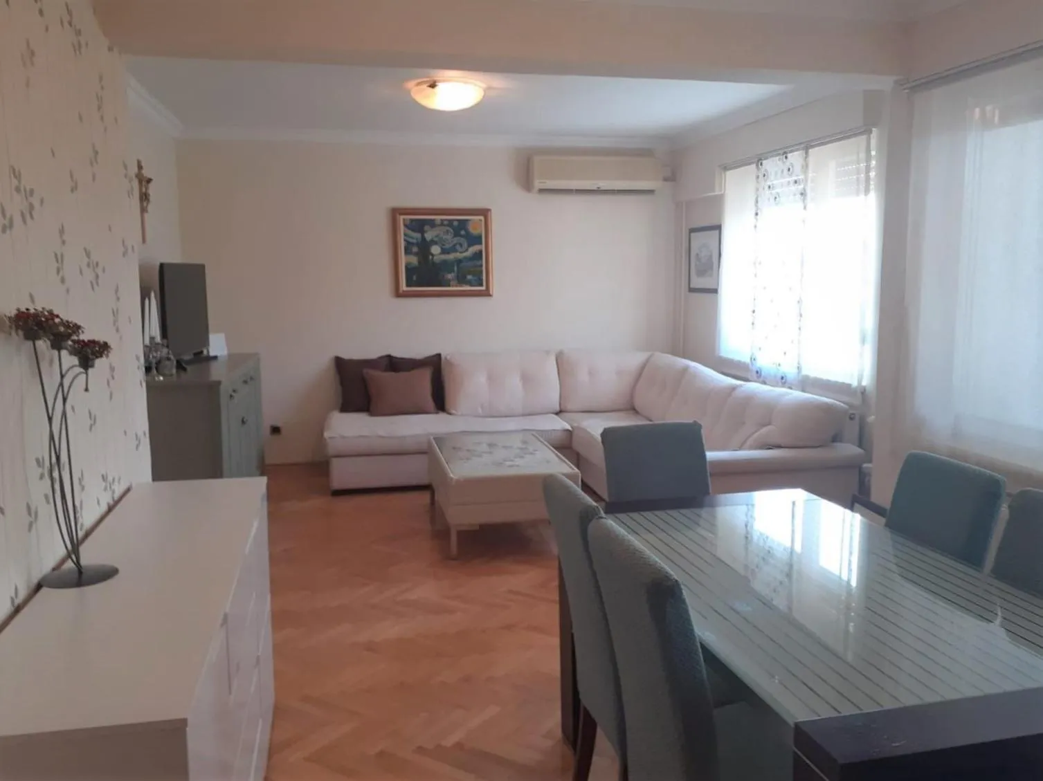 Spacious 80m2 Apartment in the Center