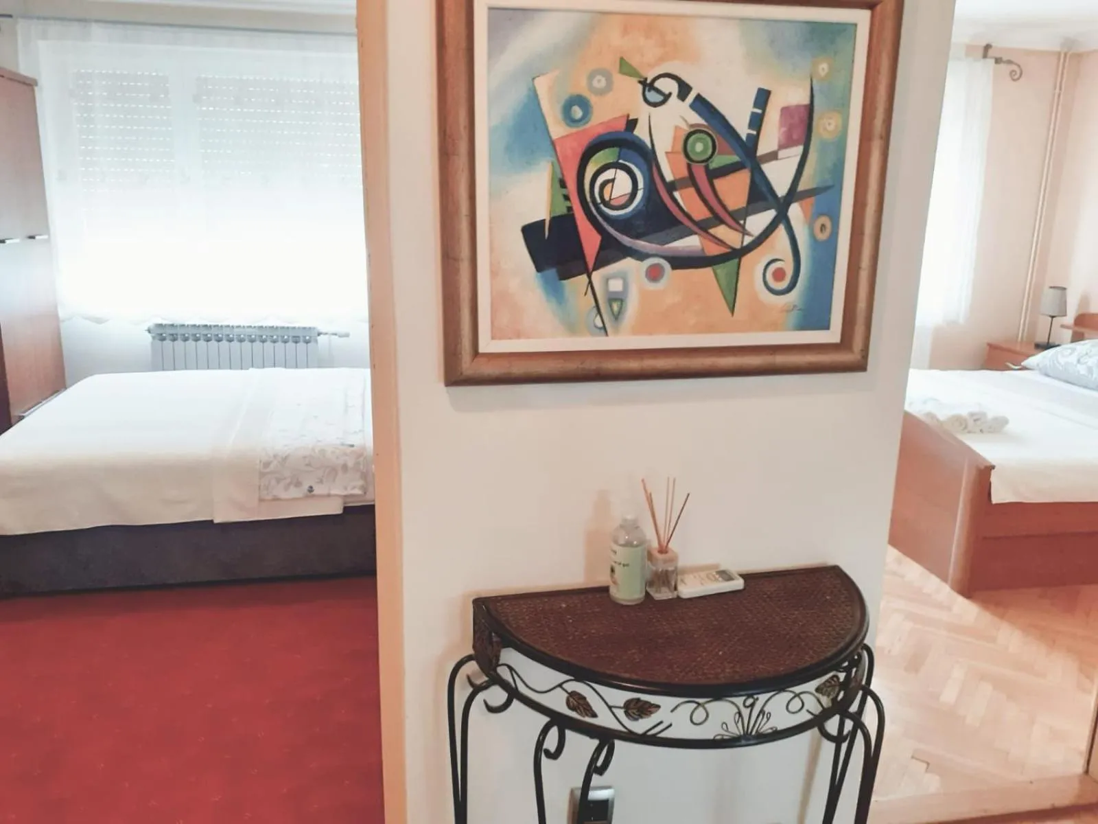 Bed in Spacious 80m2 Apartment in the Center