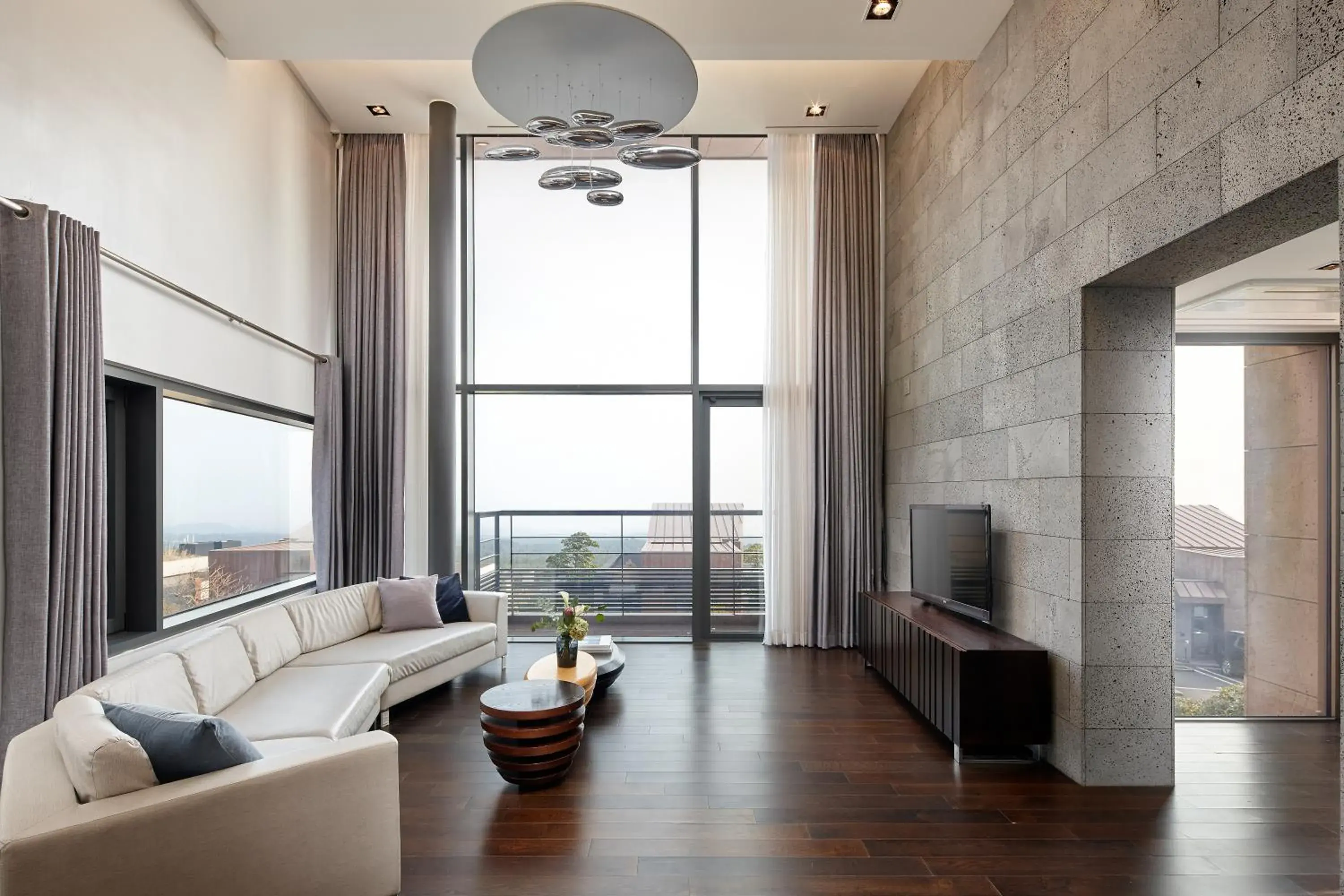 Living room in Lotte Resort Jeju Artvillas Living room in Lotte Resort Jeju Artvillas