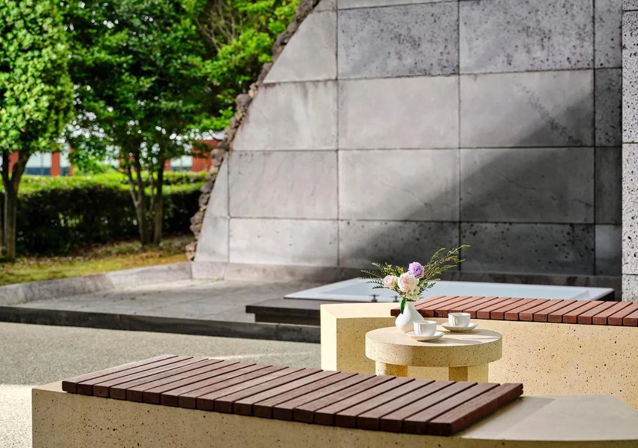 Hot Tub in Lotte Resort Jeju Artvillas