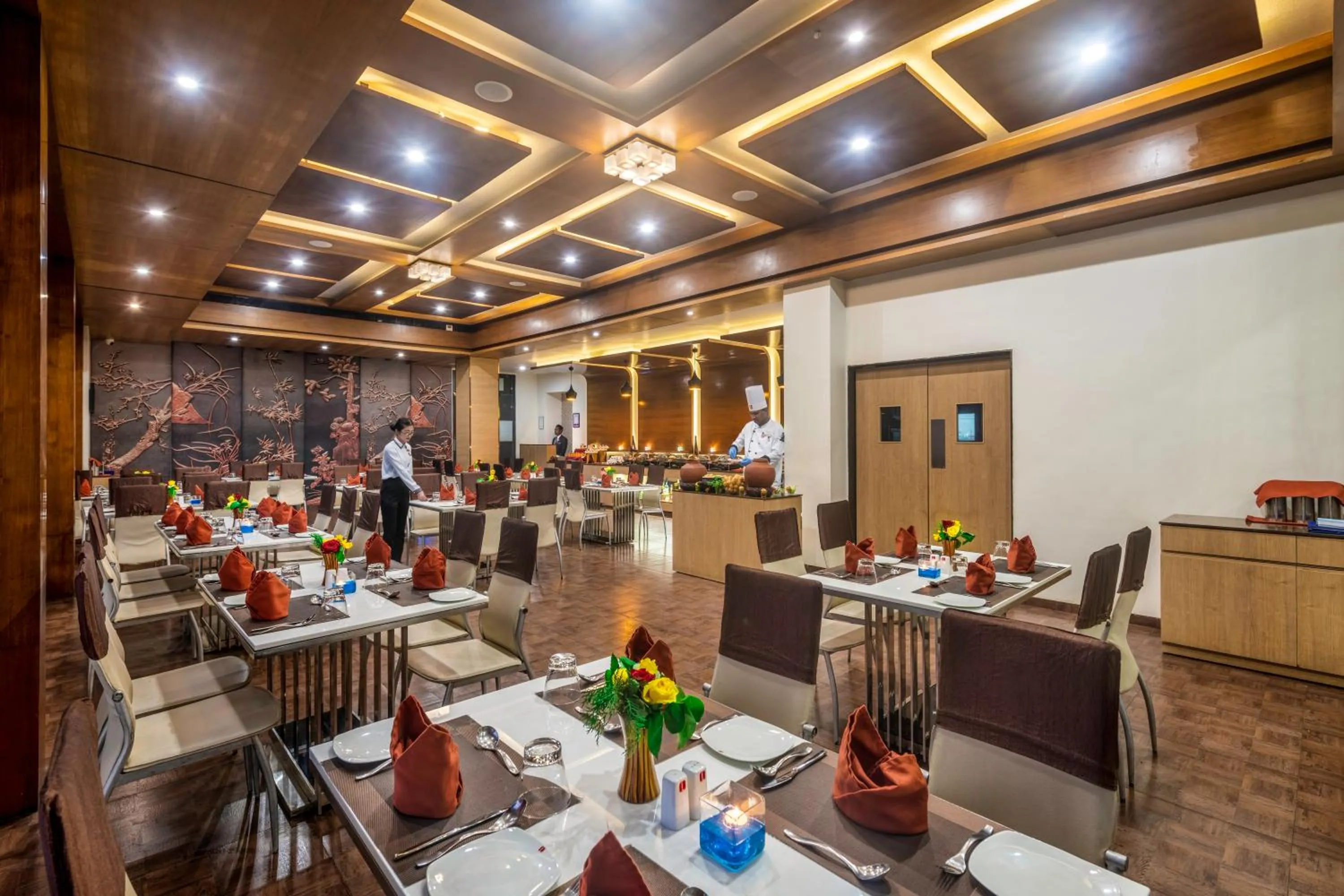 Restaurant/places to eat in Lords Inn Somnath