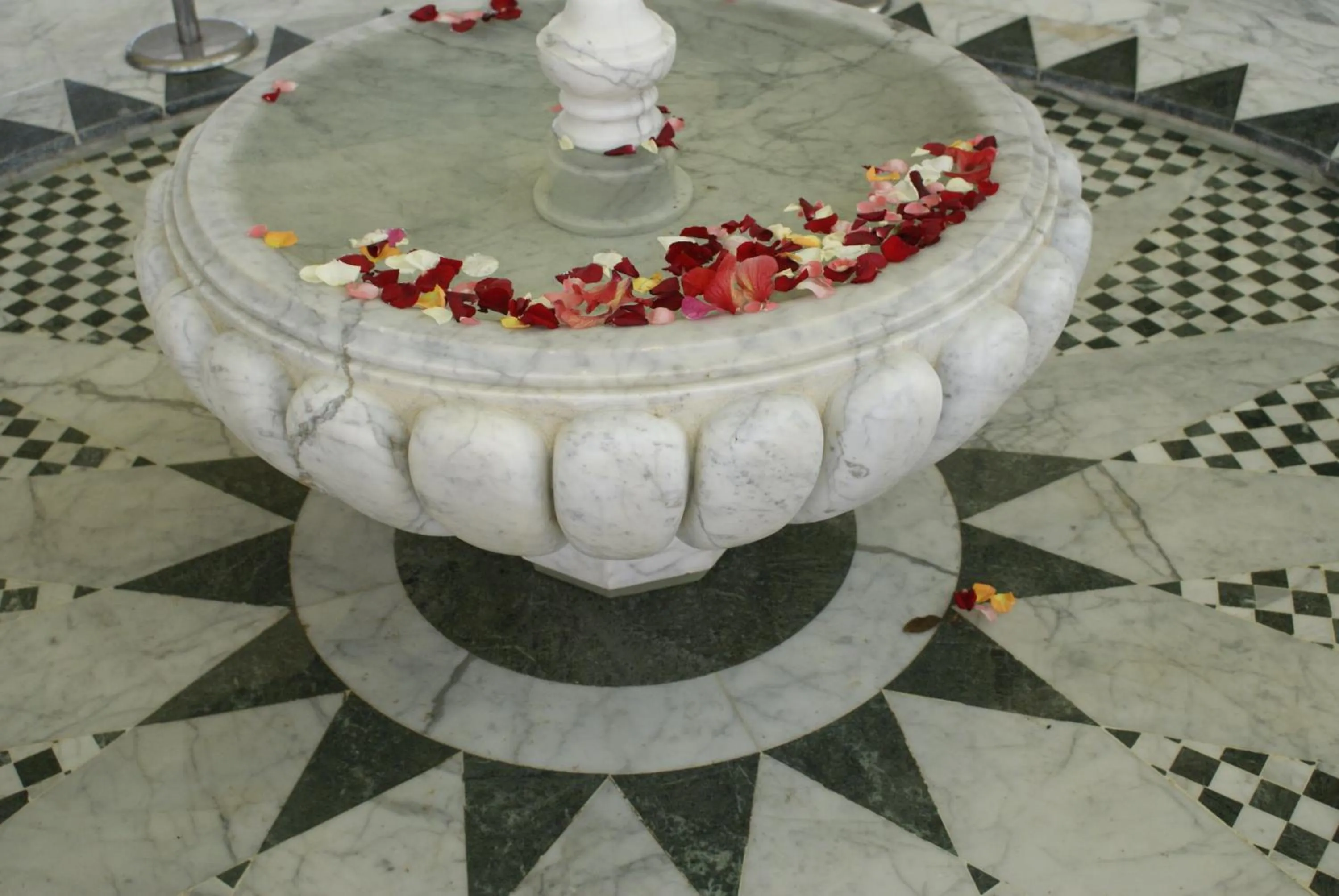 Decorative detail in El Mouradi El Menzah