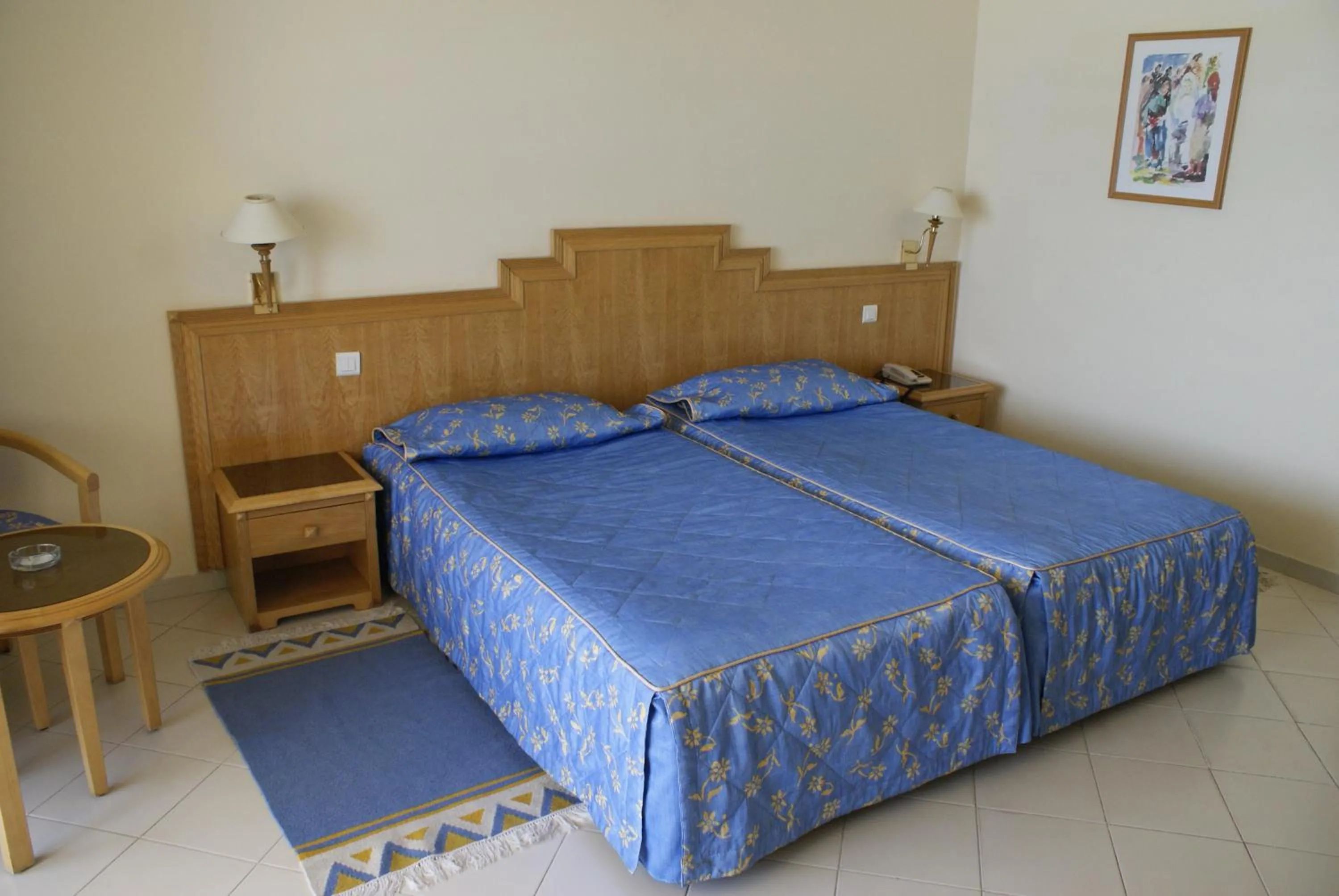 Bedroom, Bed in El Mouradi El Menzah