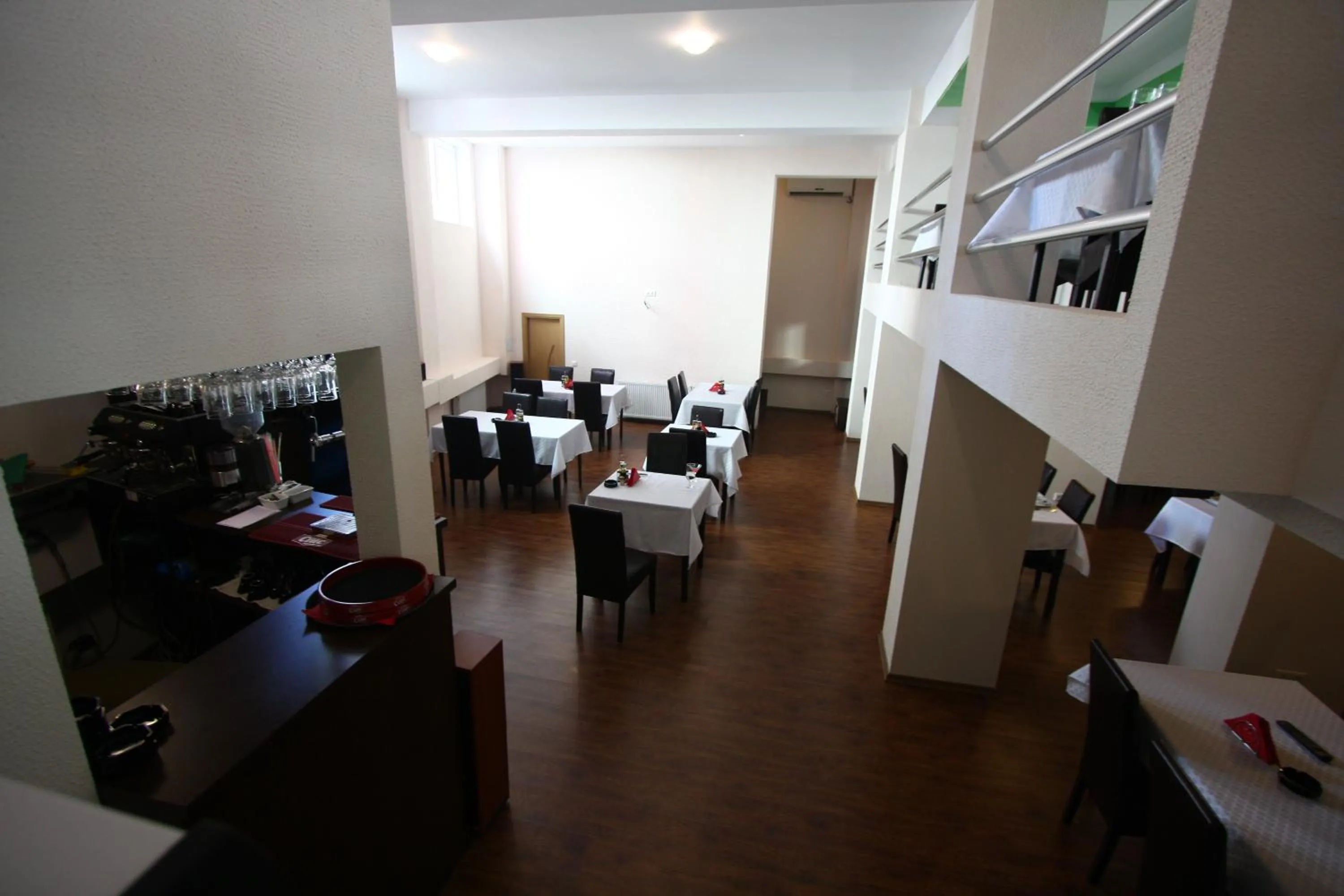 Hotel Basarab