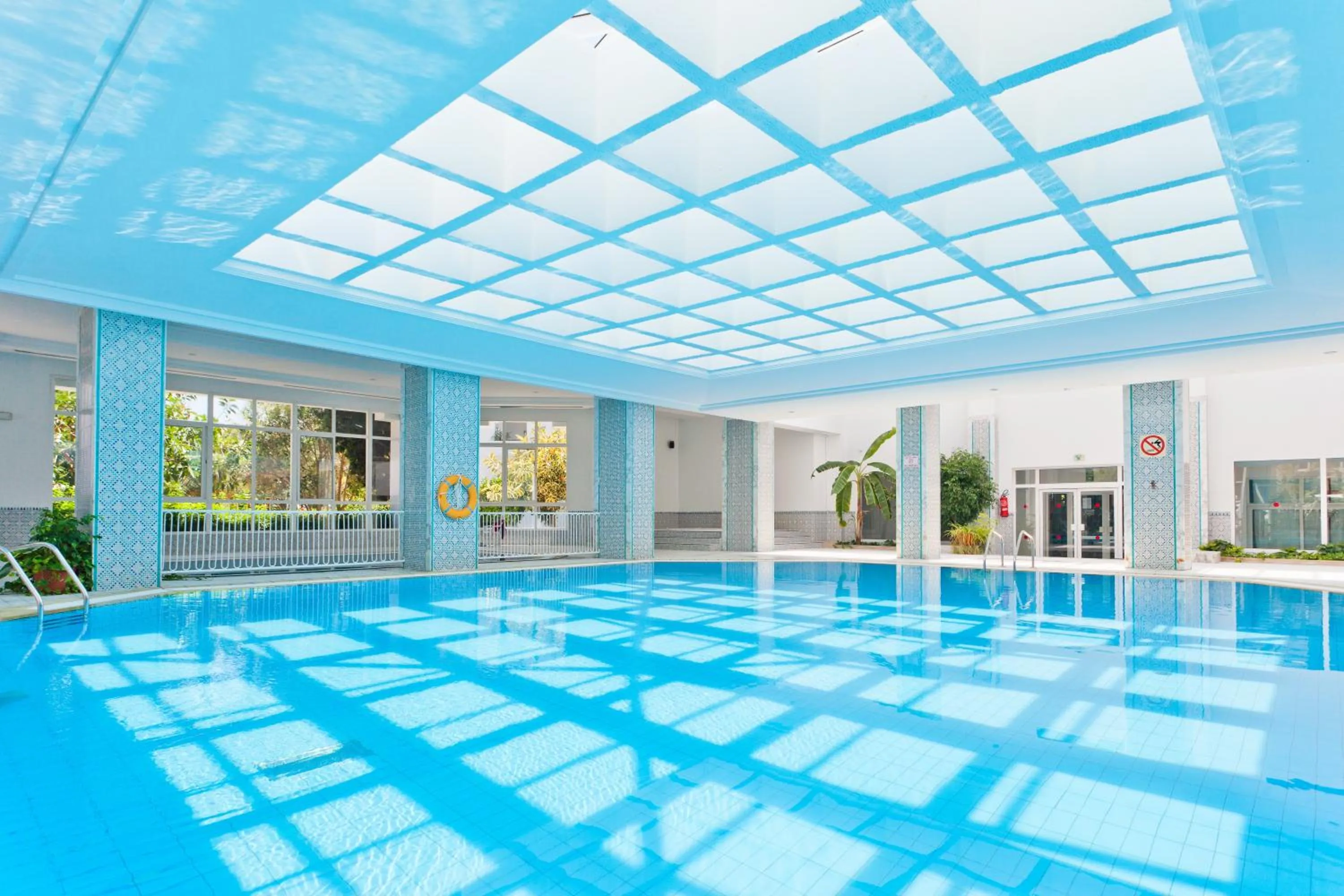 Swimming pool in El Mouradi Club Kantaoui