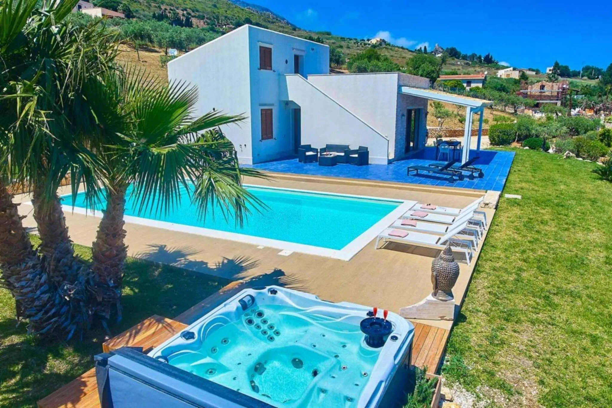 VILLA ANANDA