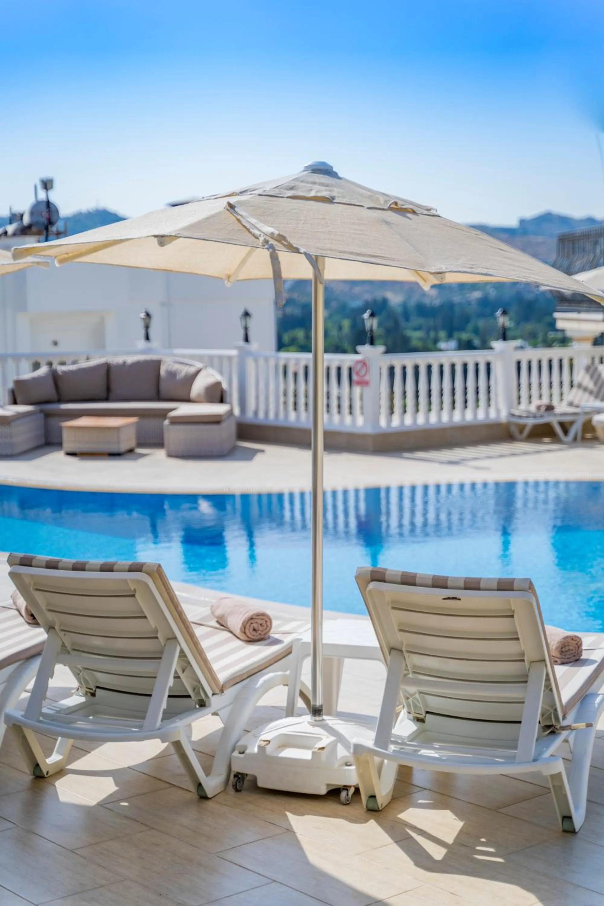 Swimming Pool in Queen Boutique Hotel