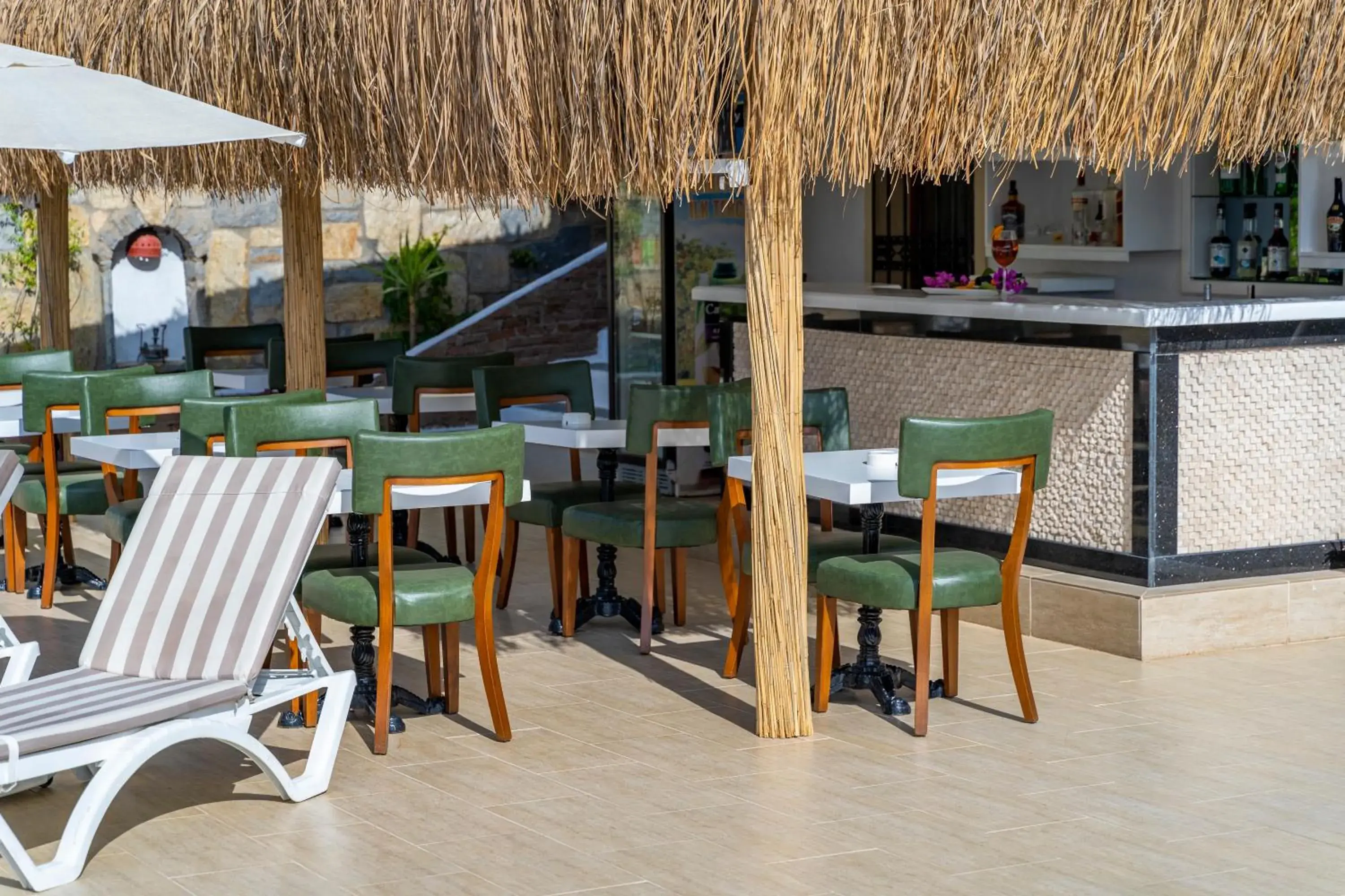 Lounge or bar, Restaurant/Places to Eat in Queen Boutique Hotel Lounge or bar, Restaurant/Places to Eat in Queen Boutique Hotel