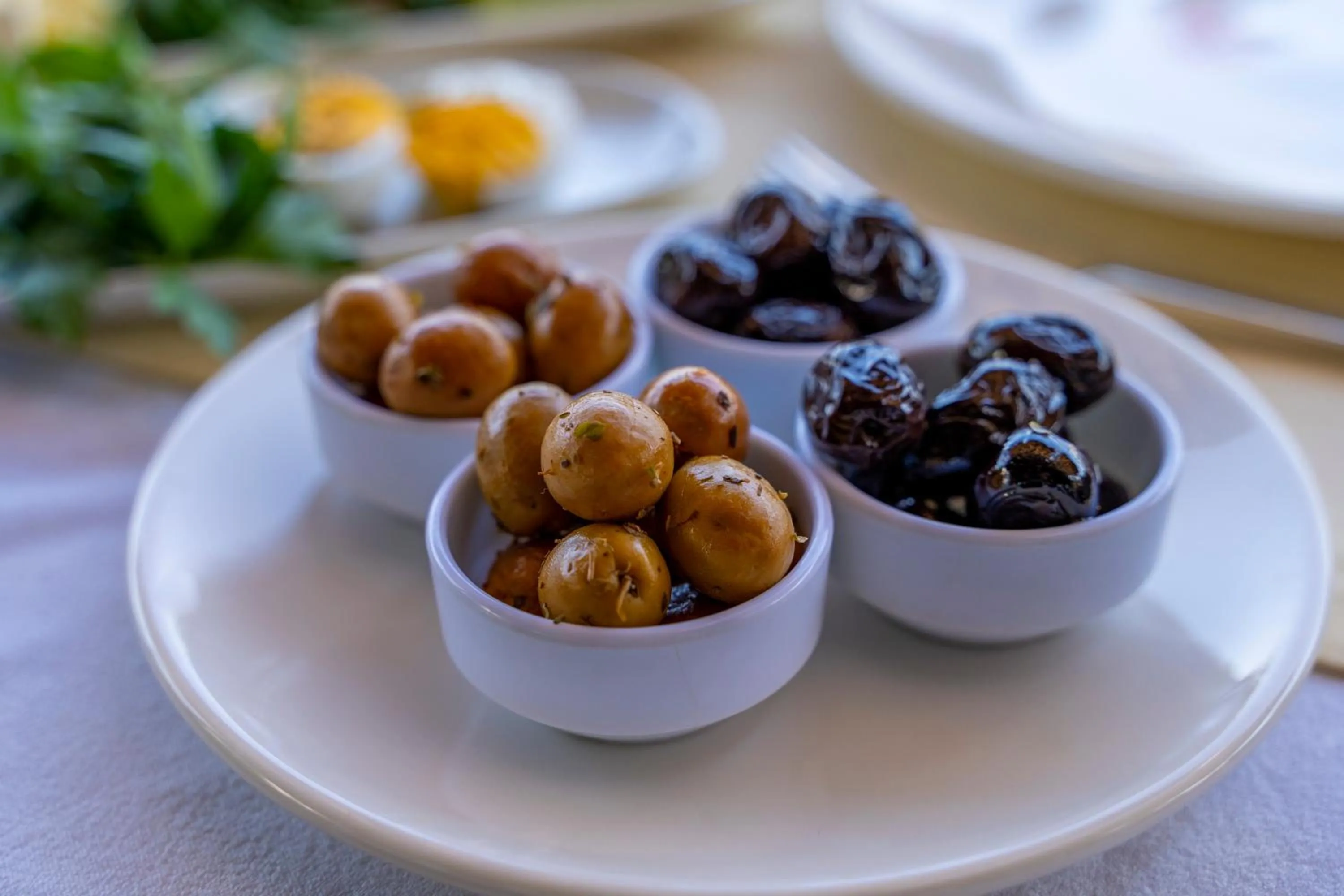 Restaurant/places to eat in Queen Boutique Hotel