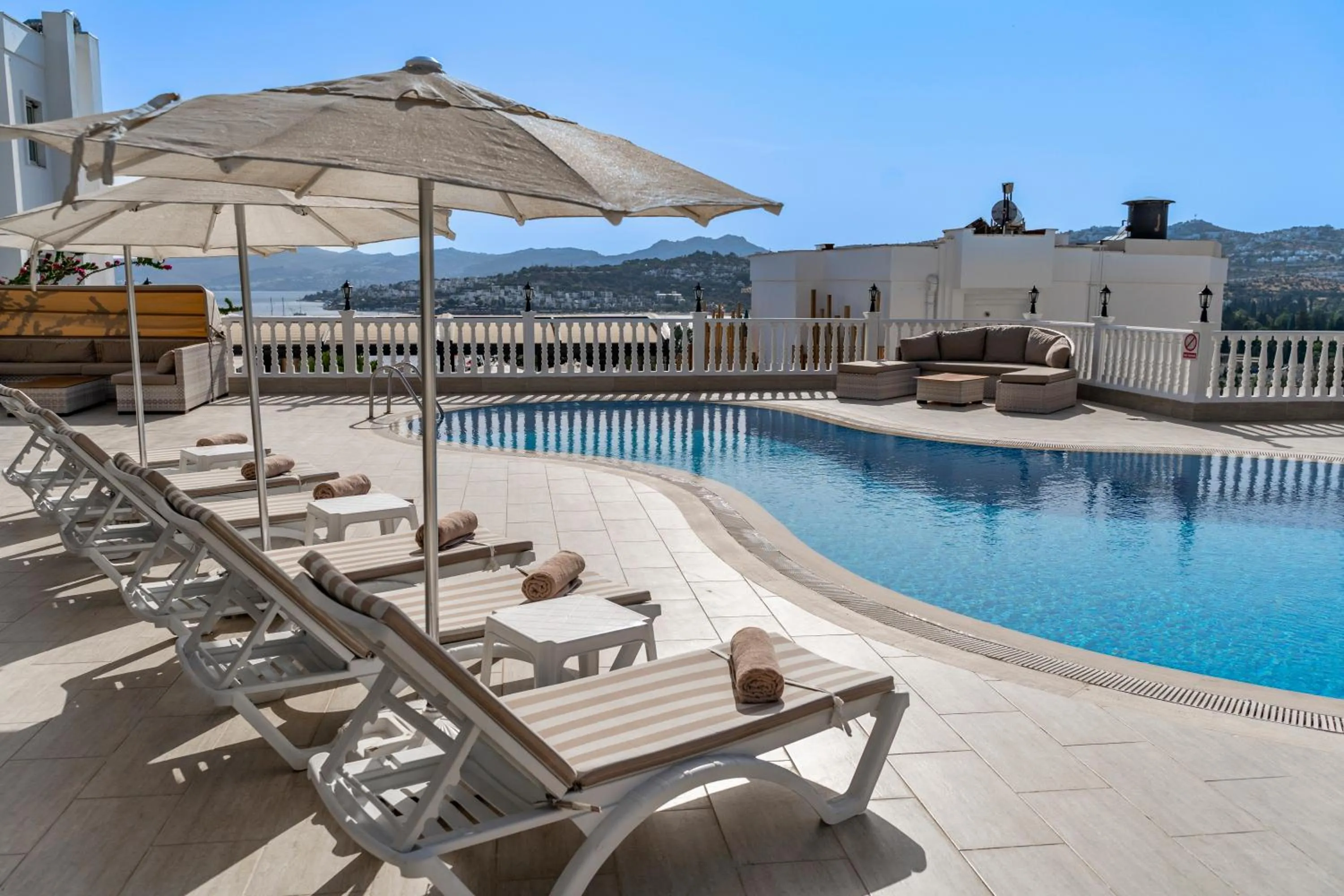 Swimming Pool in Queen Boutique Hotel