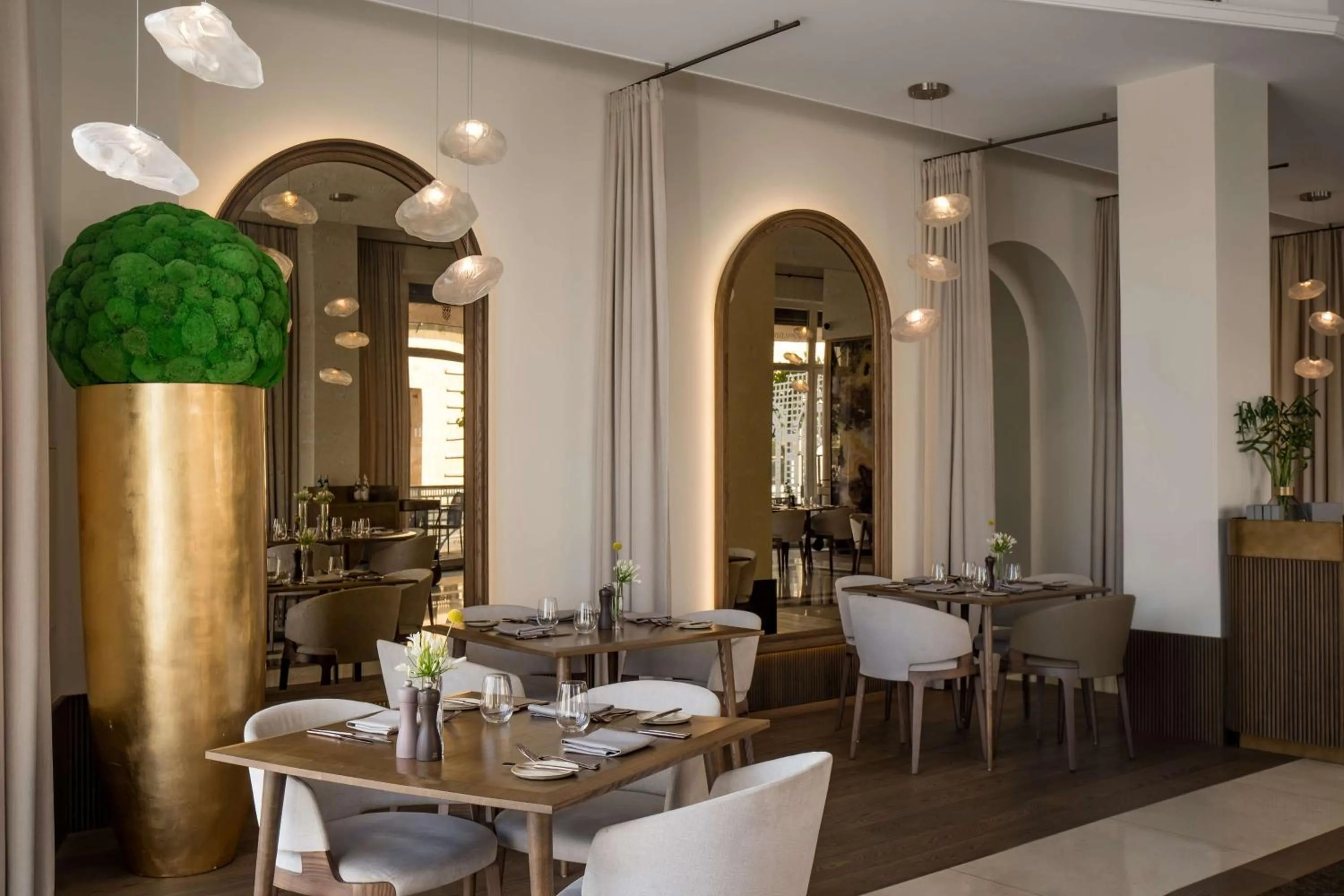 Restaurant/places to eat in Grand Hotel Kempinski Vilnius