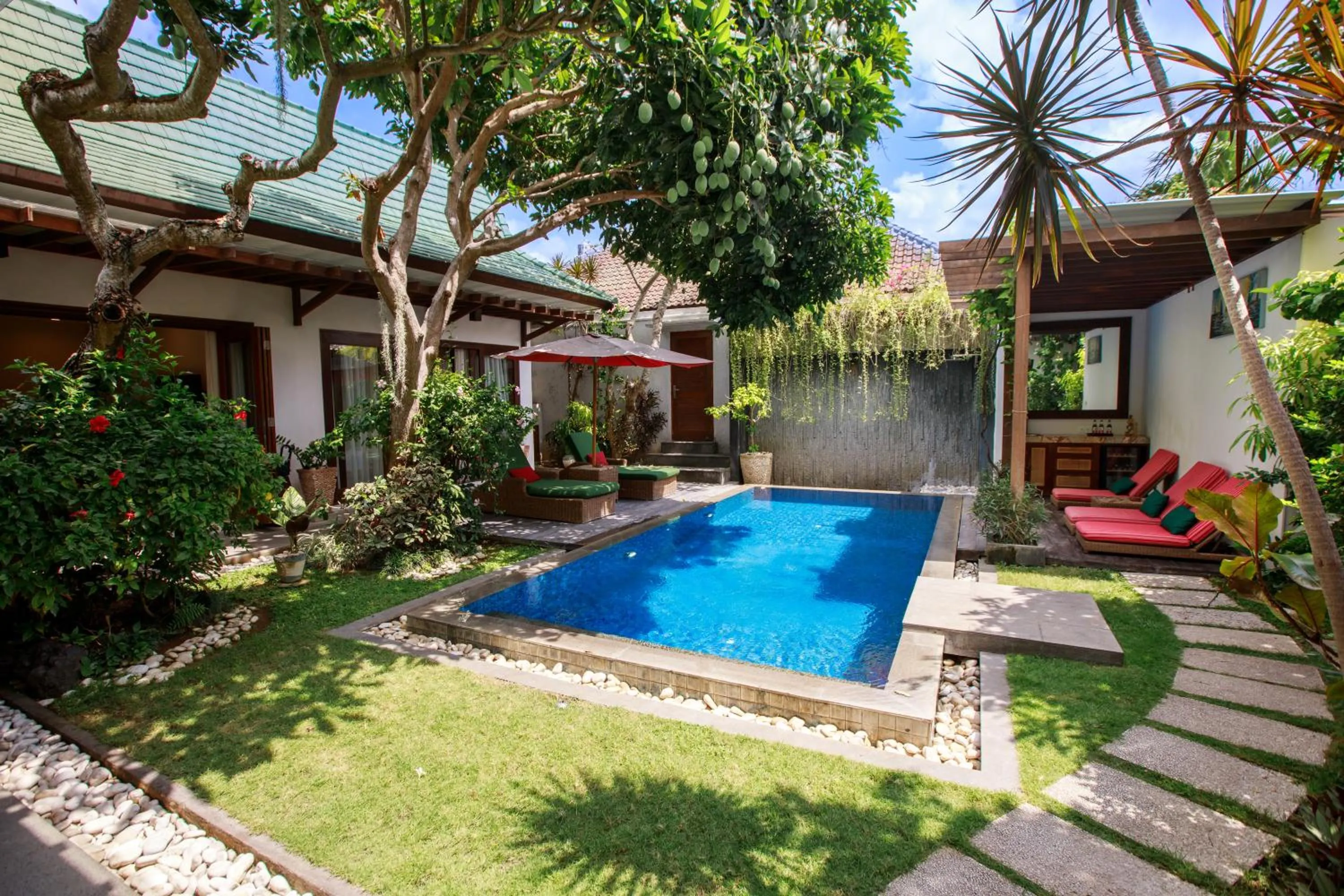 Patio in Delight ART Villas