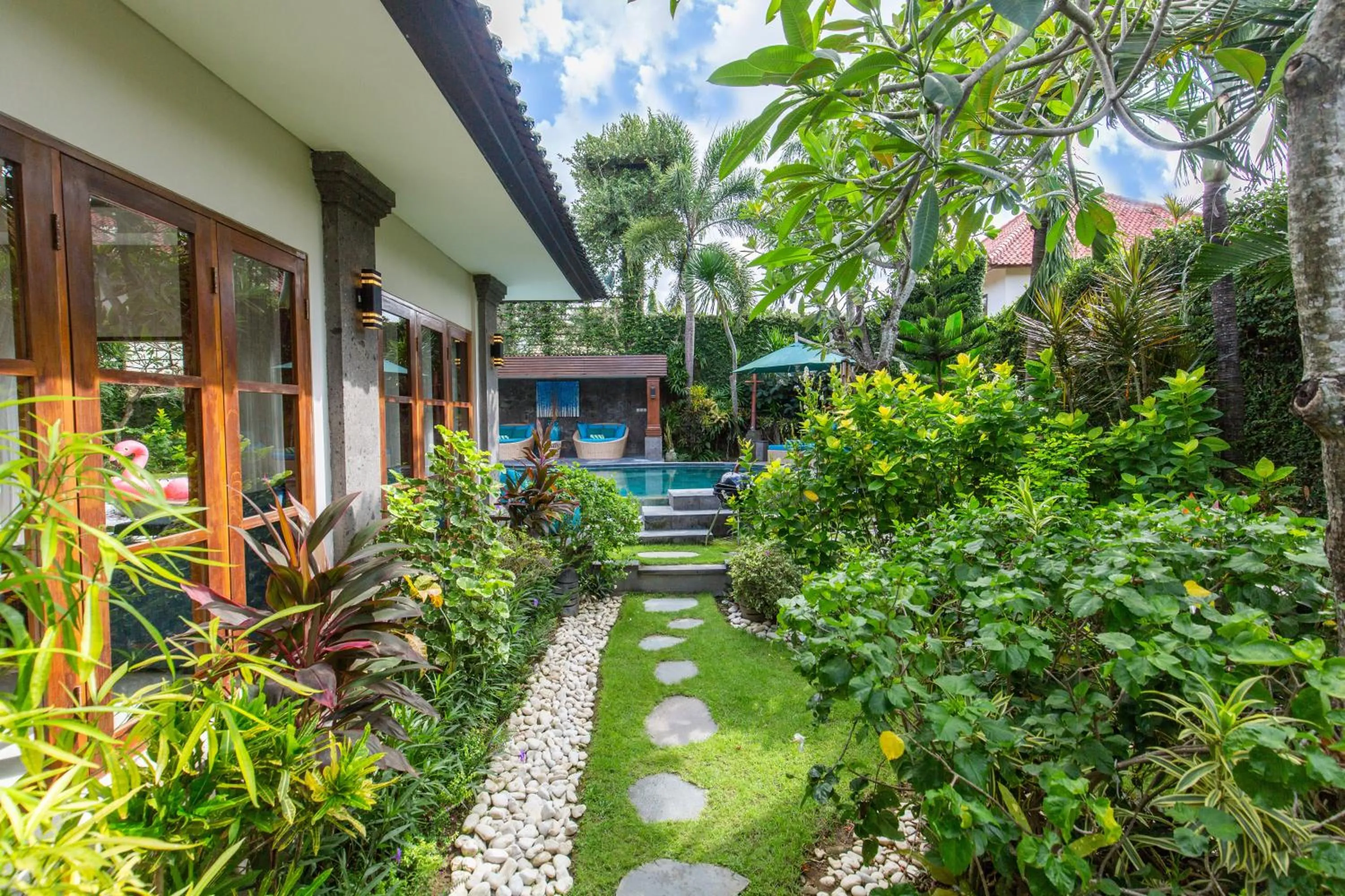 Spring in Delight ART Villas