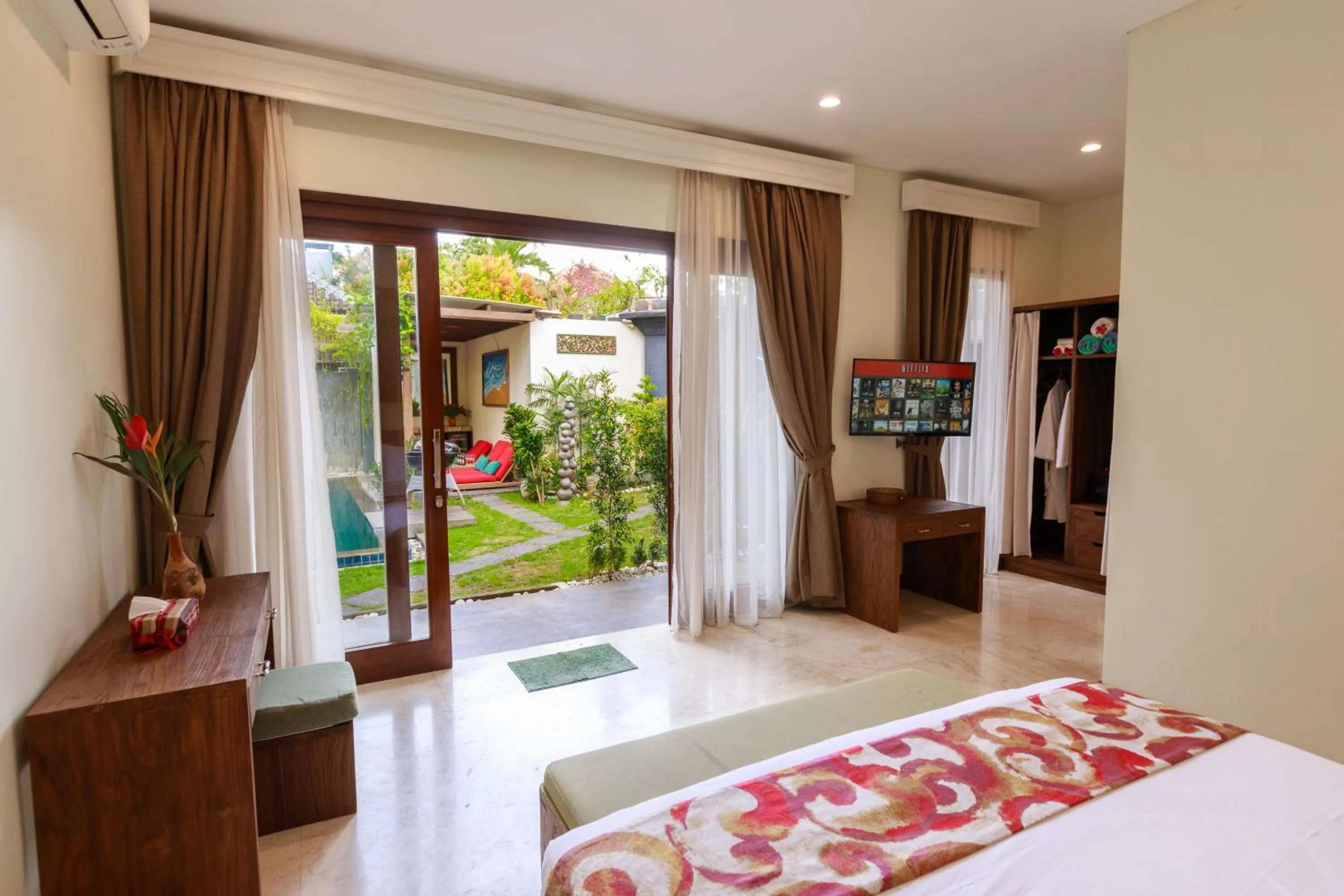 Bed in Delight ART Villas