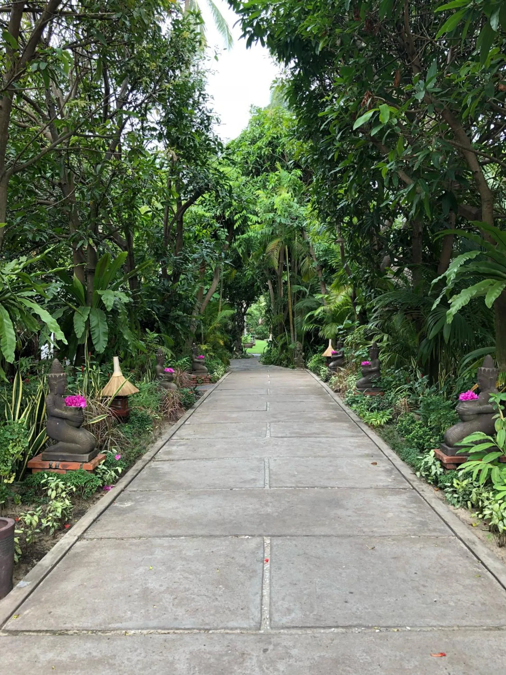 Spring in Cham Villas Resort