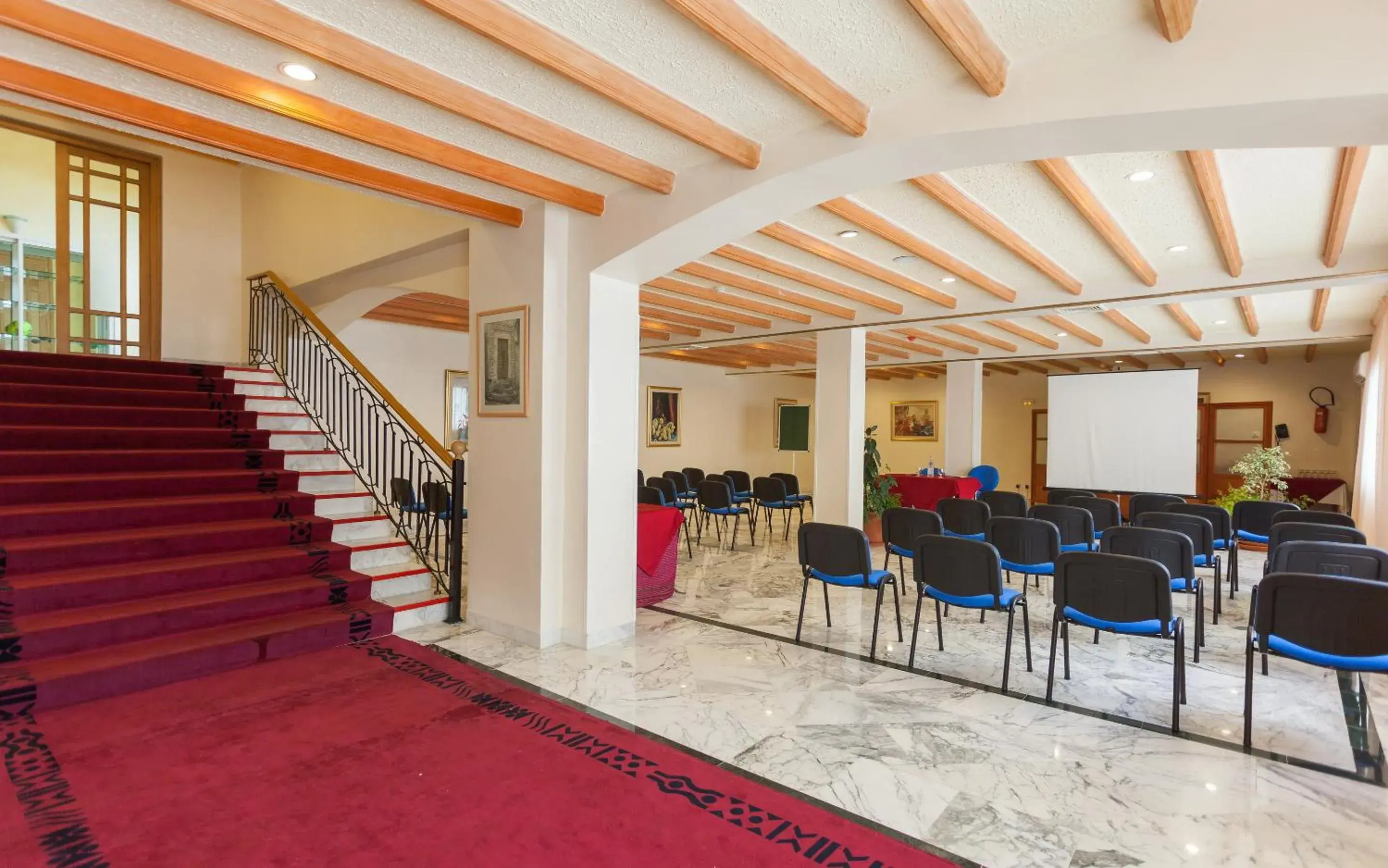 Property building in El Mouradi Hammam Bourguiba Property building in El Mouradi Hammam Bourguiba