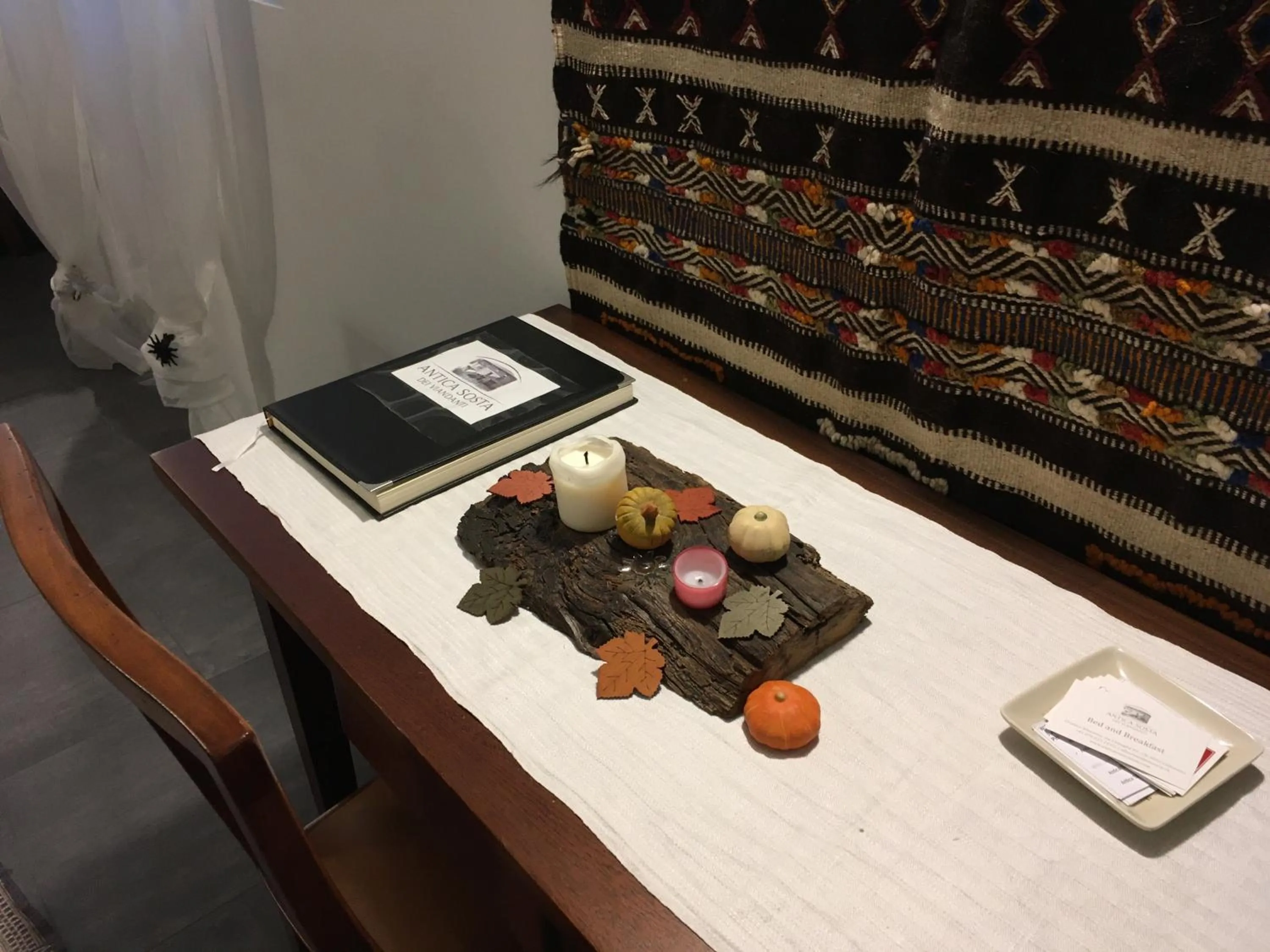 Communal lounge/ TV room in Antica Sosta dei Viandanti