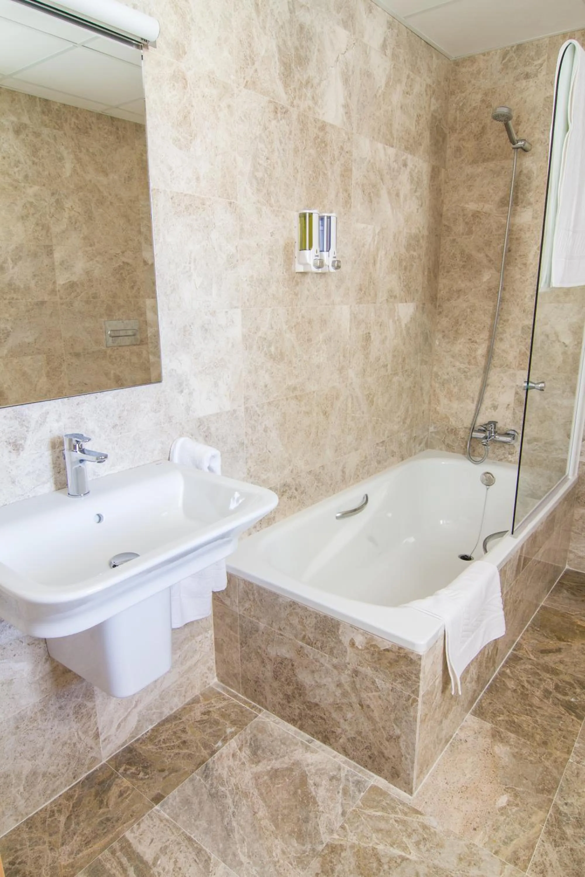 Bathroom in Hotel Senderos