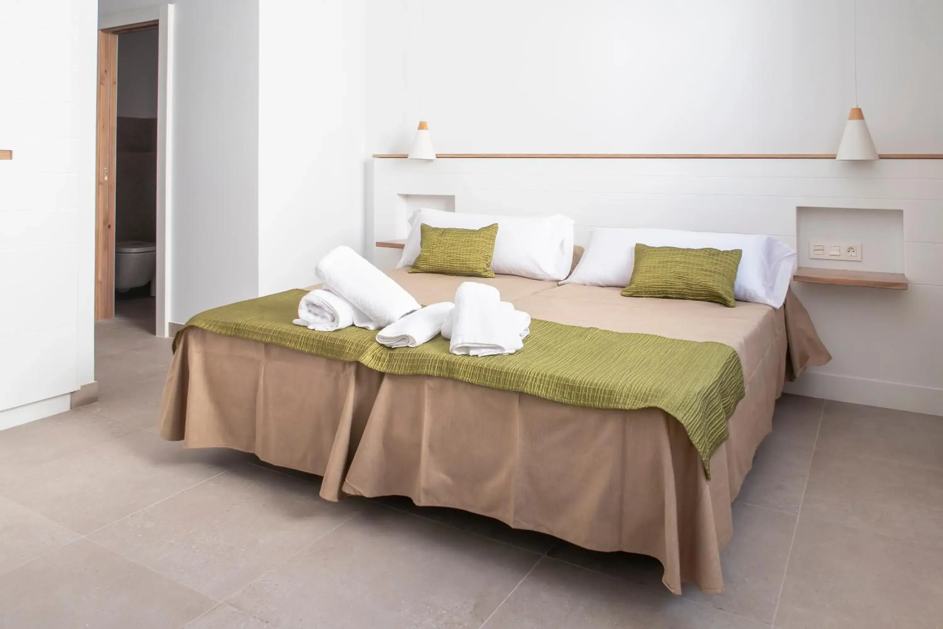 Bedroom, Bed in Hotel Senderos Bedroom, Bed in Hotel Senderos