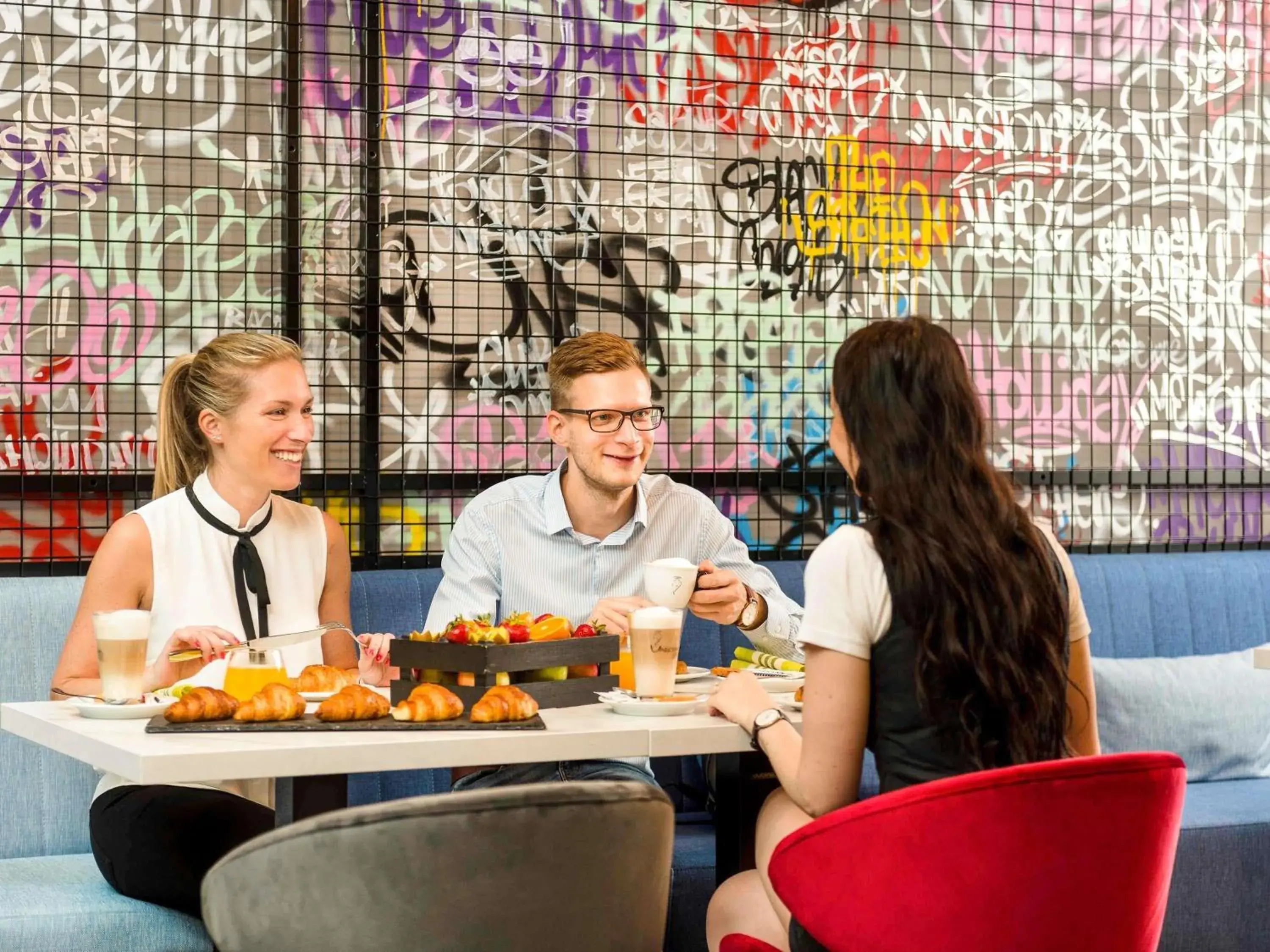 Restaurant/places to eat in ibis Budapest Castle Hill Restaurant/places to eat in ibis Budapest Castle Hill