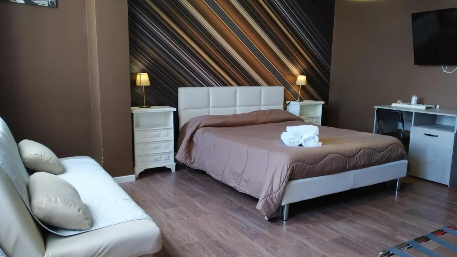 Bed in CconfortHotels R&B Dolci Emozioni