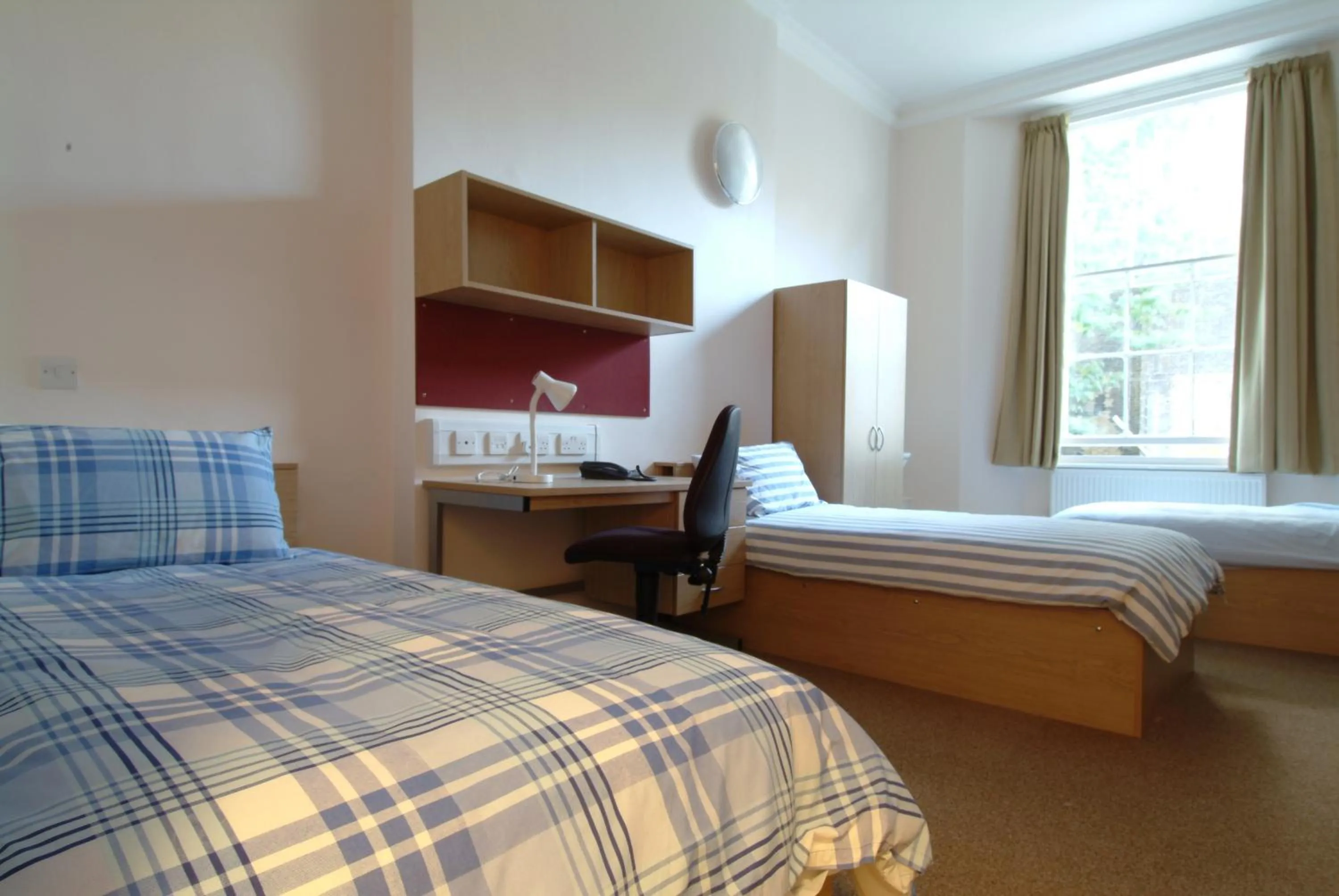 Bed in LSE Passfield Hall