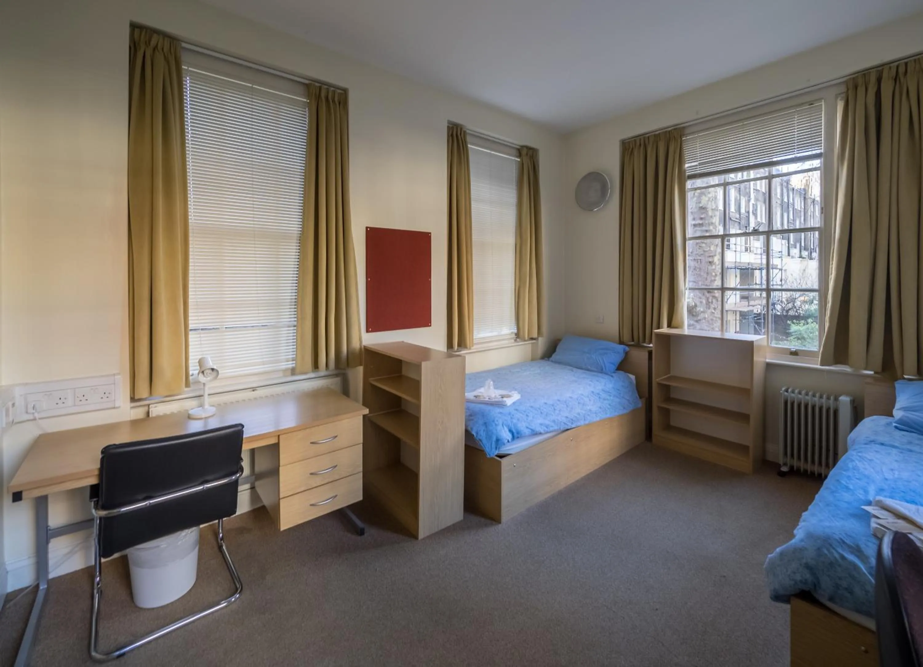 Bed in LSE Passfield Hall