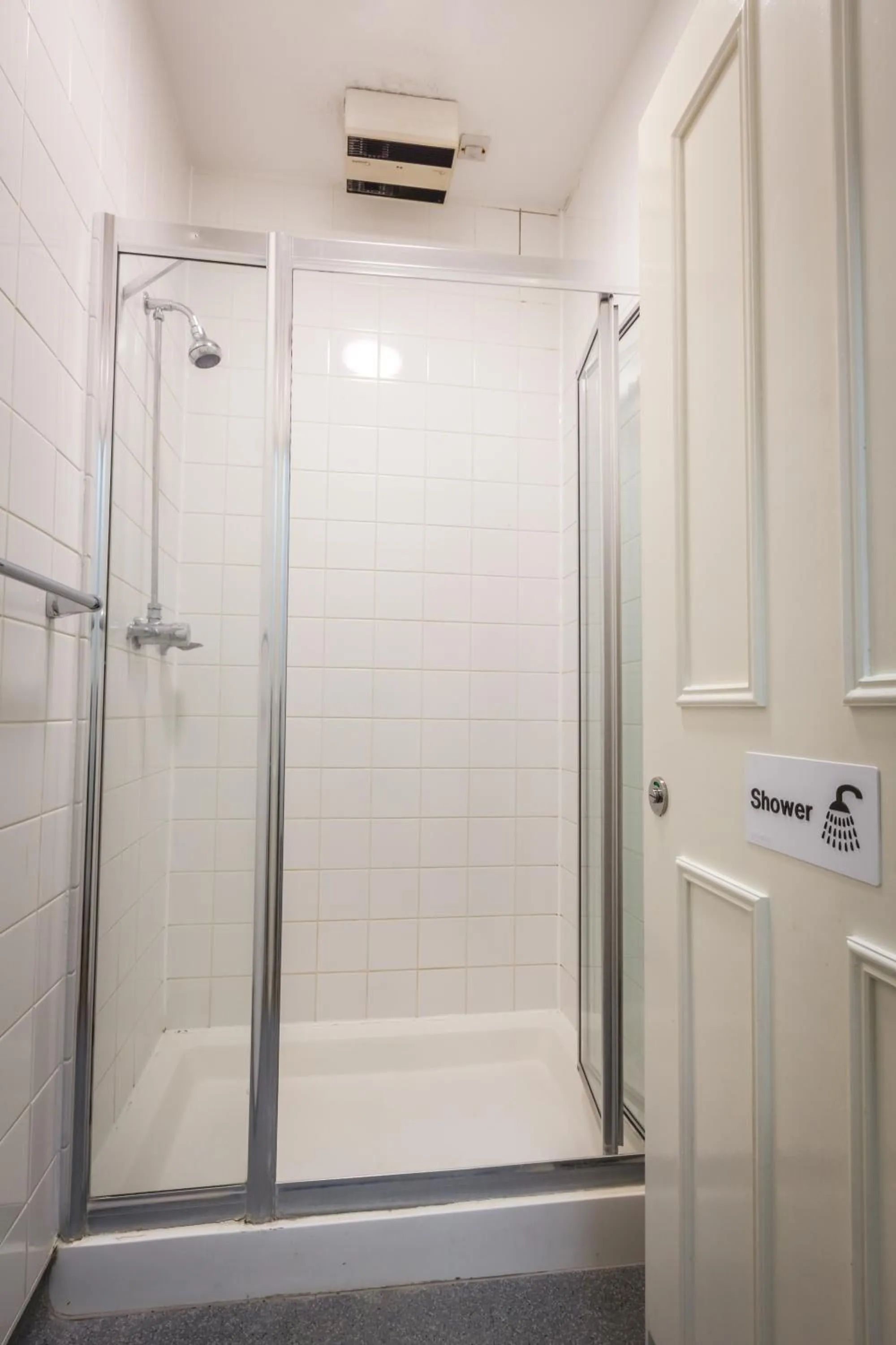 Shower in LSE Passfield Hall