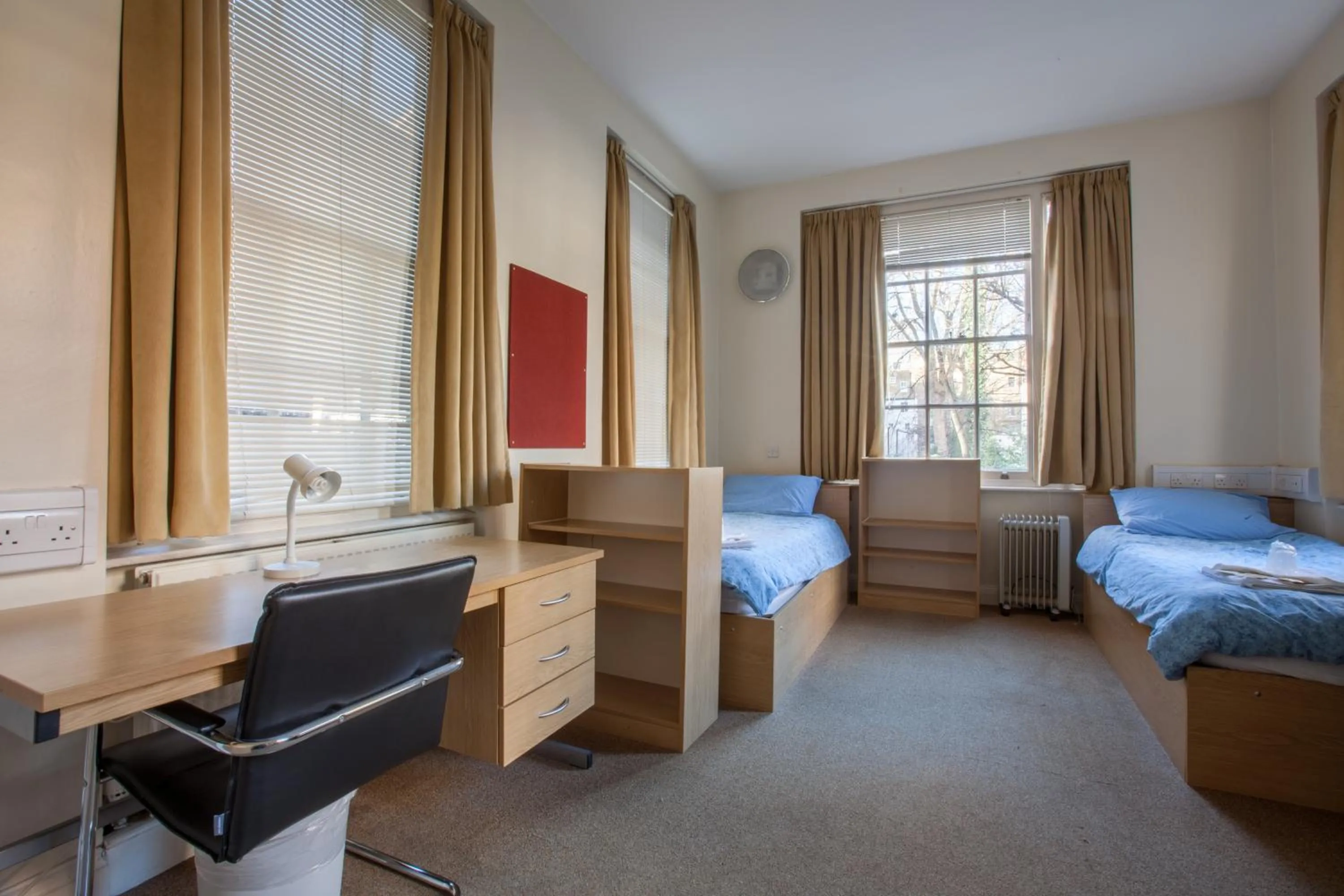 Bed in LSE Passfield Hall